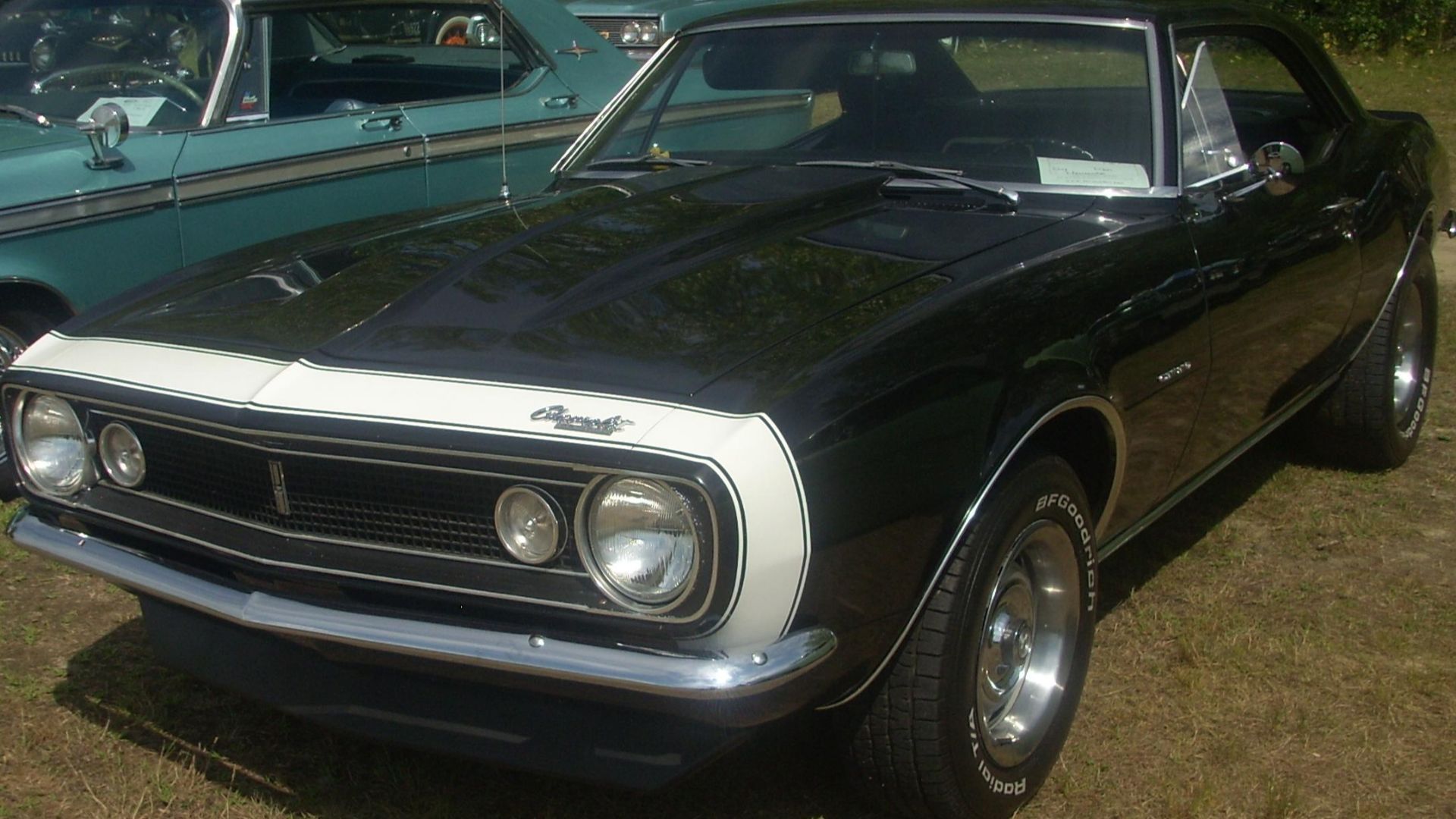File:'67 Chevrolet Camaro (Auto classique Laval '10).jpg