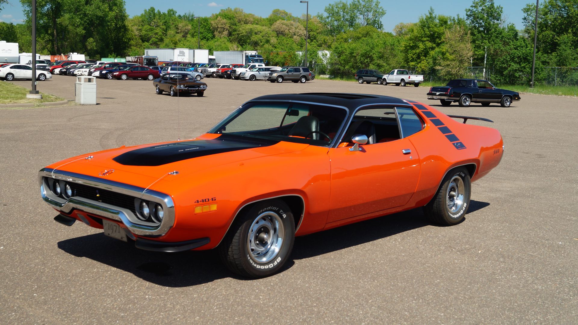 File:1971 Plymouth Roadrunner (27161774725).jpg