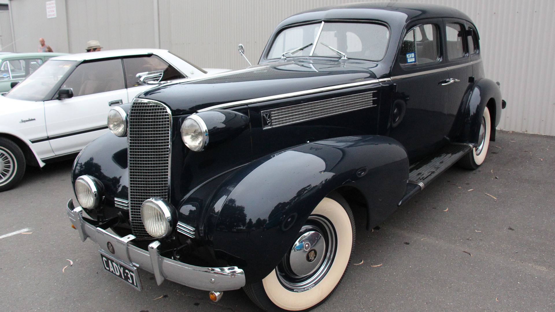 File:1937 Cadillac Series Sixty V8 Sedan (12921675184).jpg