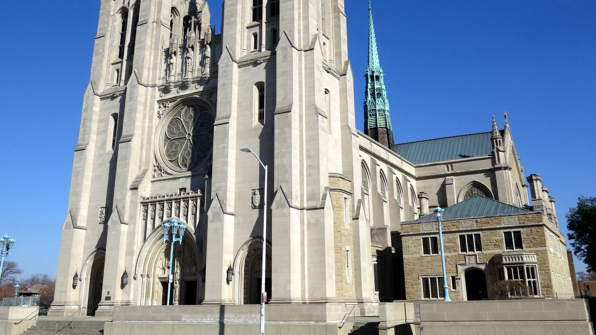 File:Cathedral of the Most Blessed Sacrament (Detroit, Michigan) - exterior.JPG