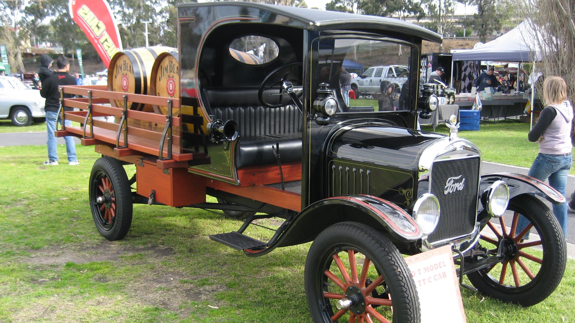 File:Ford Model TT Truck.jpg