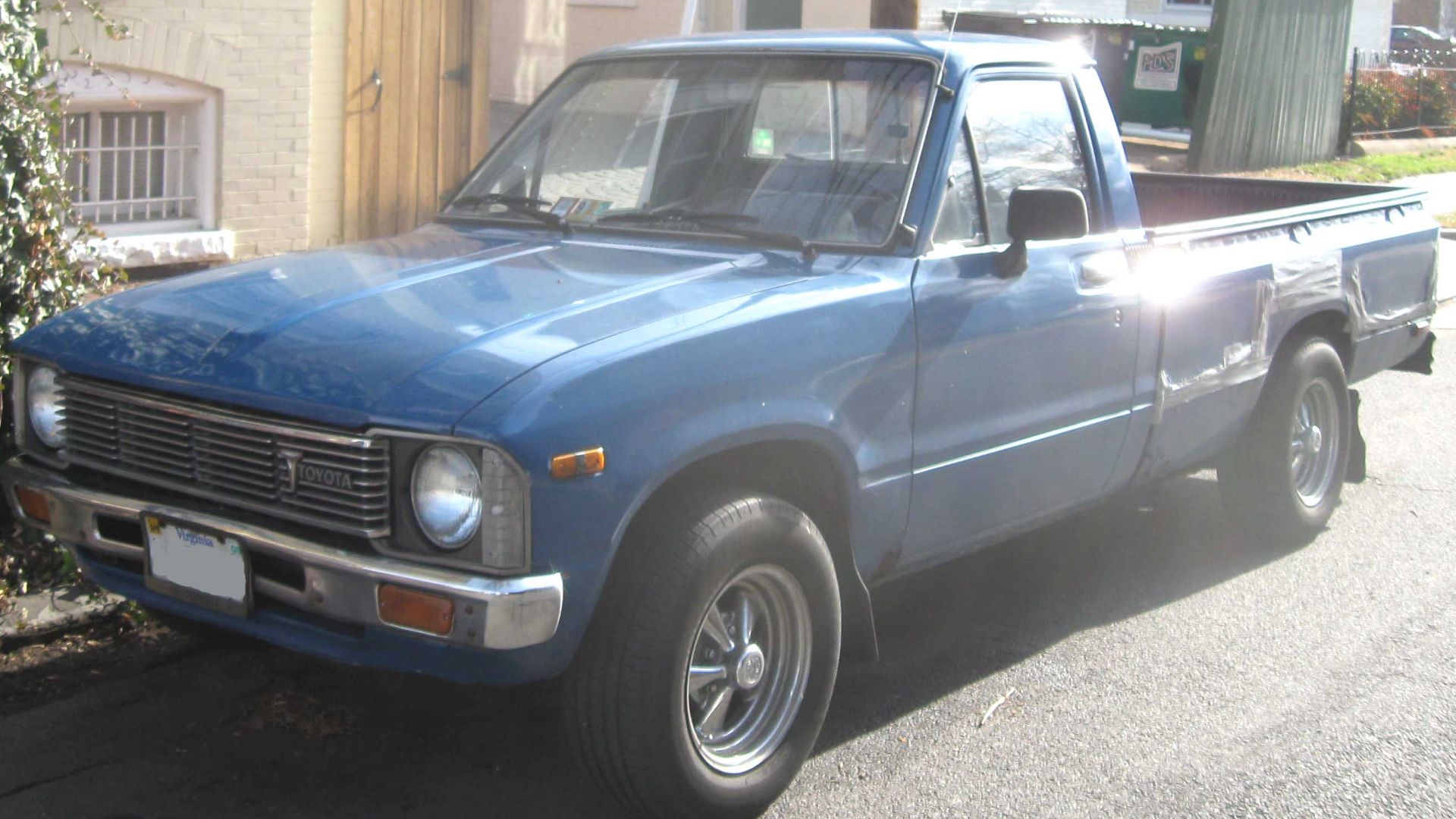 File:Toyota Pickup.jpg