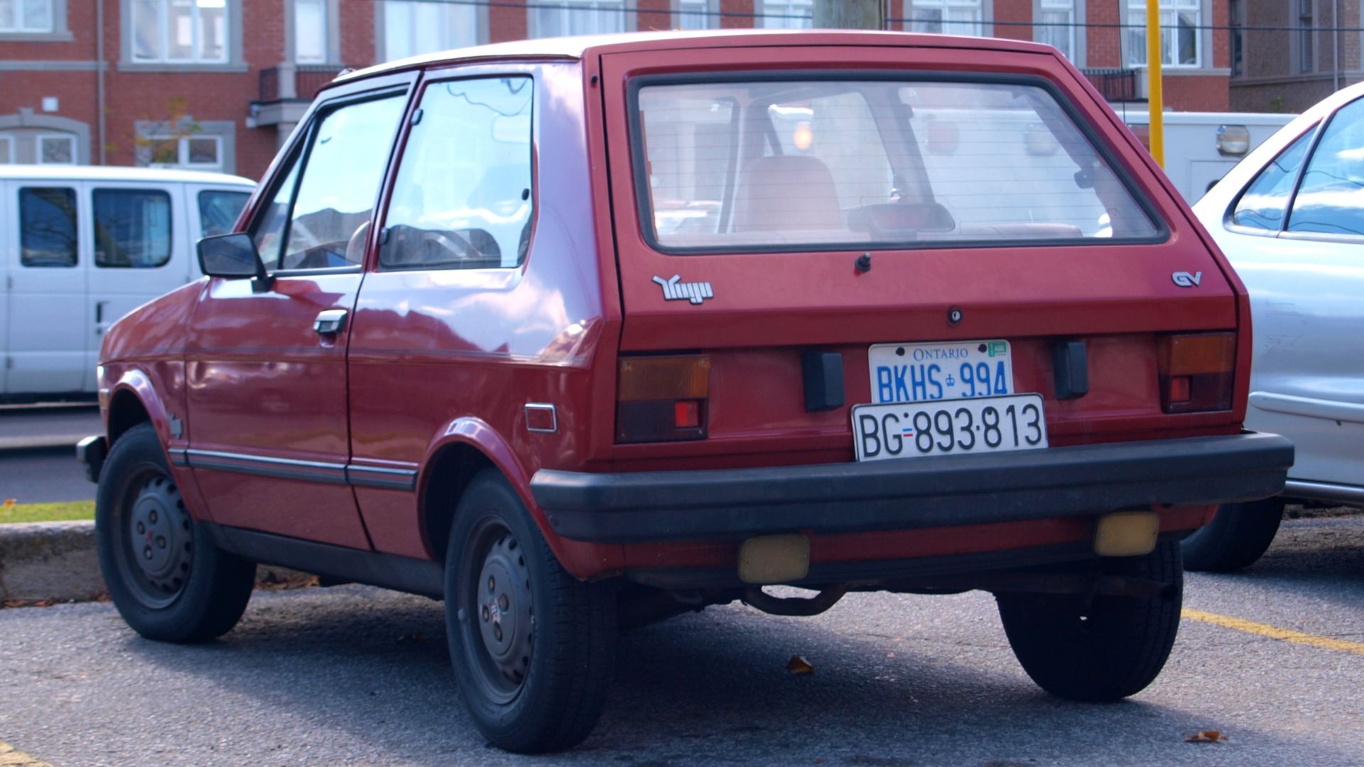 File:Yugo GV in Pine Valley Drive and Highway 7, Woodbridge, ON, Canada.jpg
