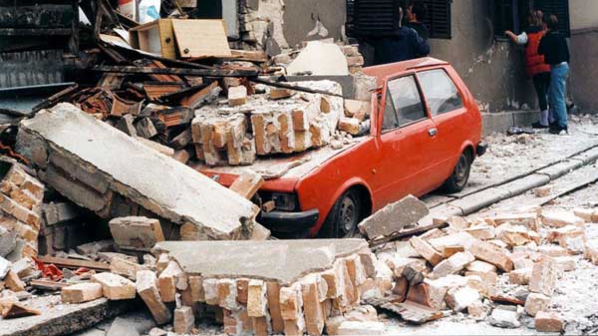 File:Nacionalni automobil Yugo 1999.jpg