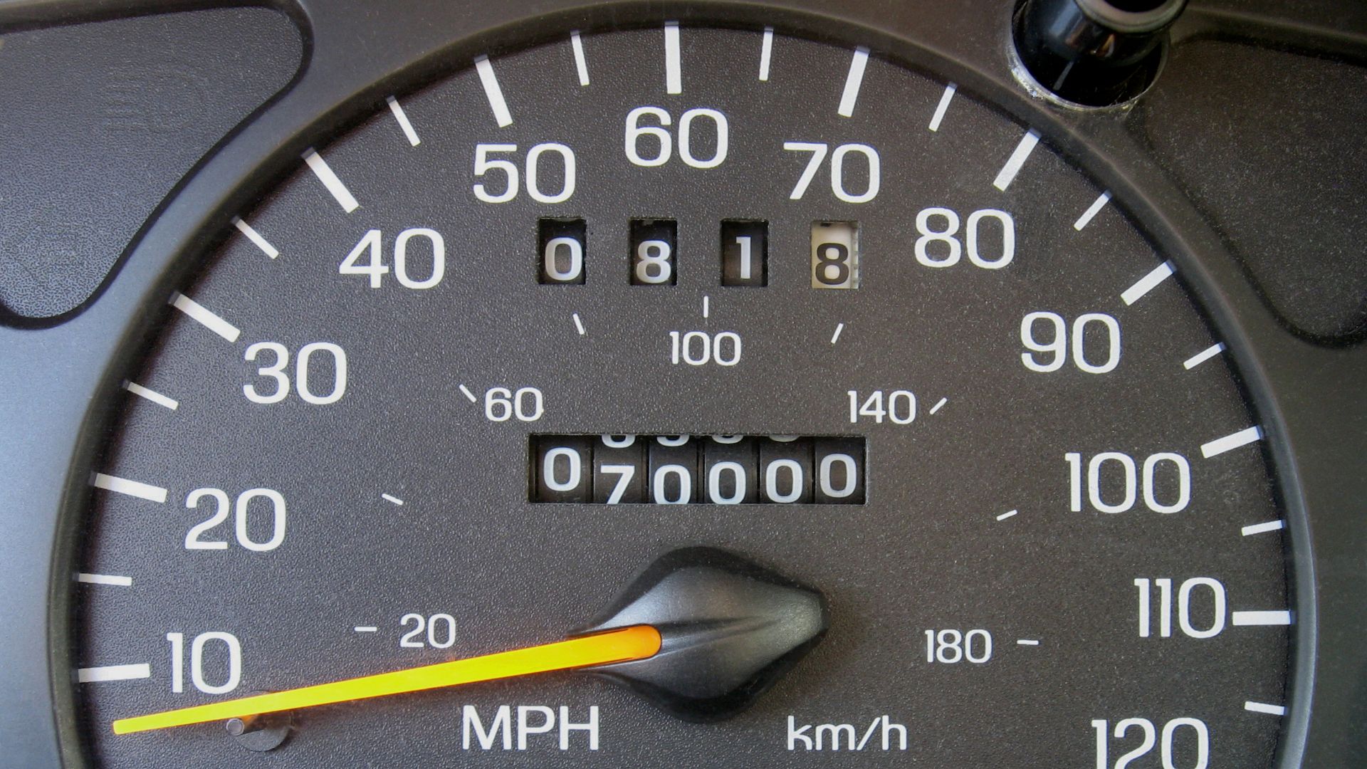 File:Odometer 70000.jpg