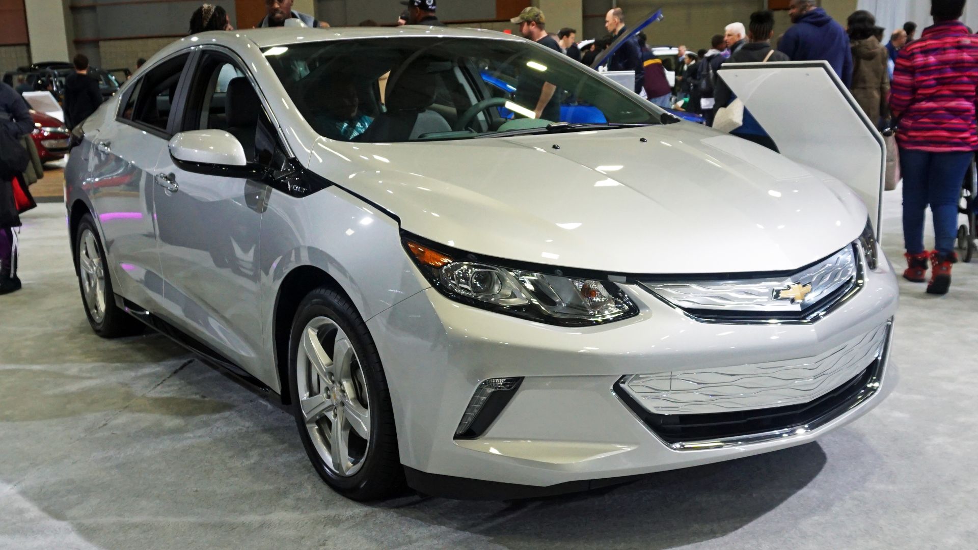 File:Chevrolet Volt WAS 2017 1739.jpg