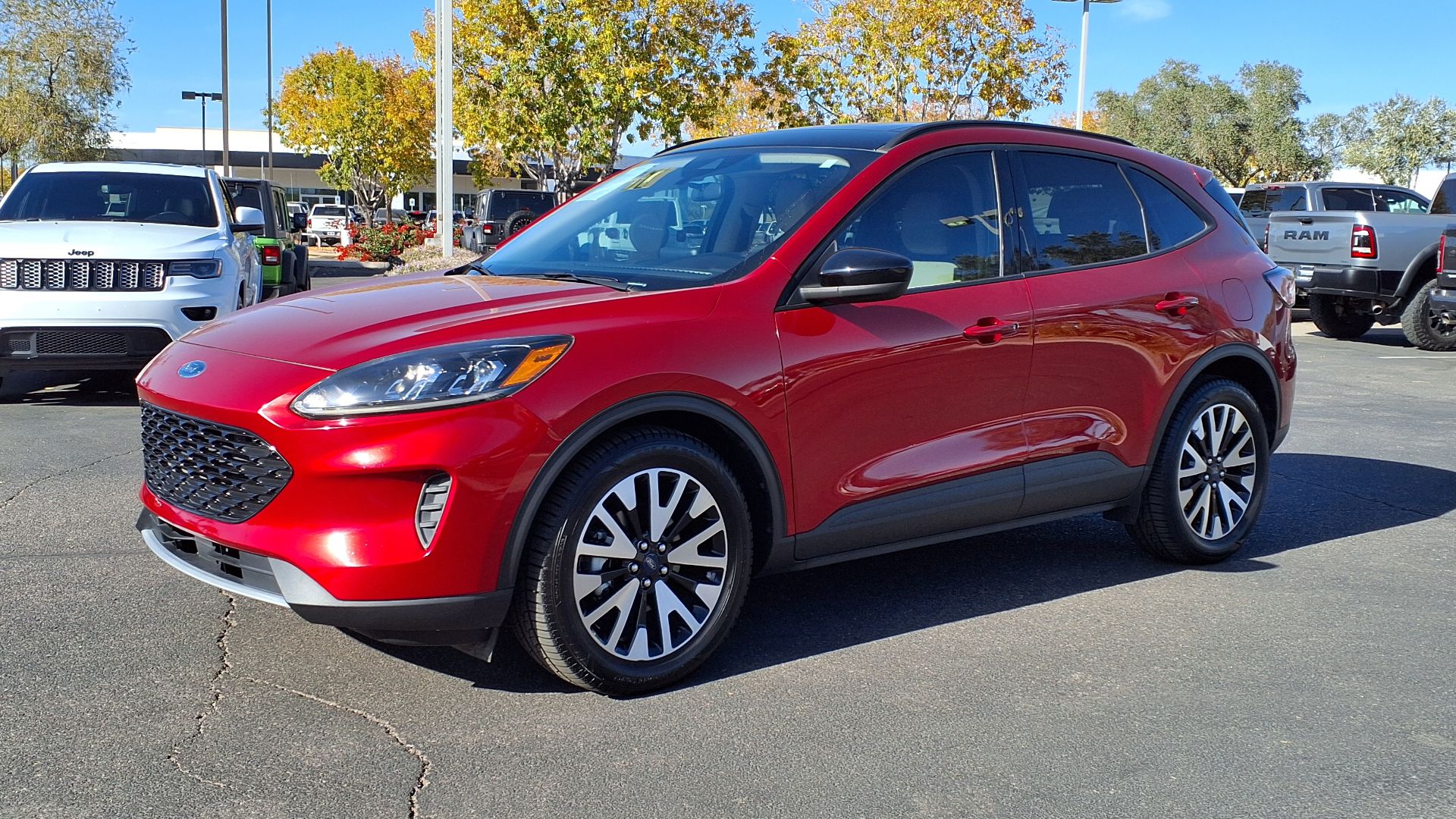 File:20 Ford Escape Hybrid SE Sport.jpg