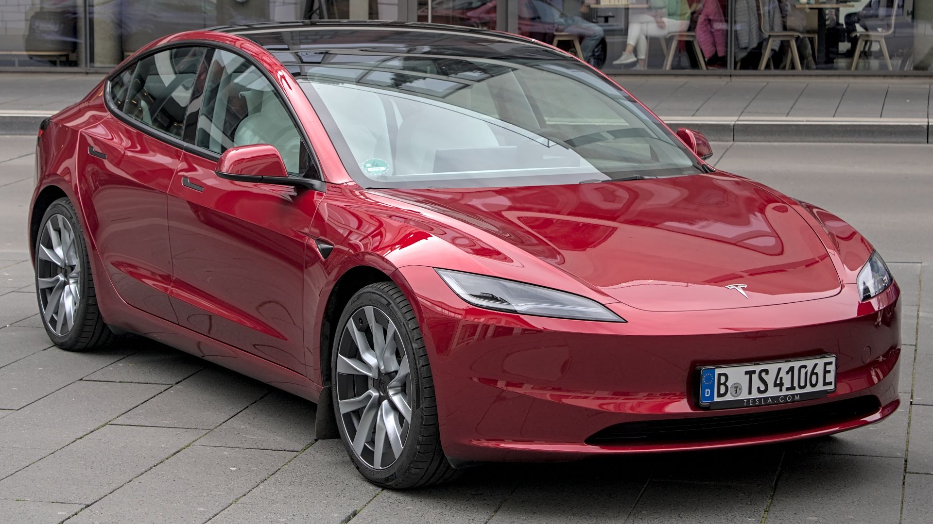 File:Tesla Model 3 (2023) Autofrühling Ulm IMG 9282.jpg