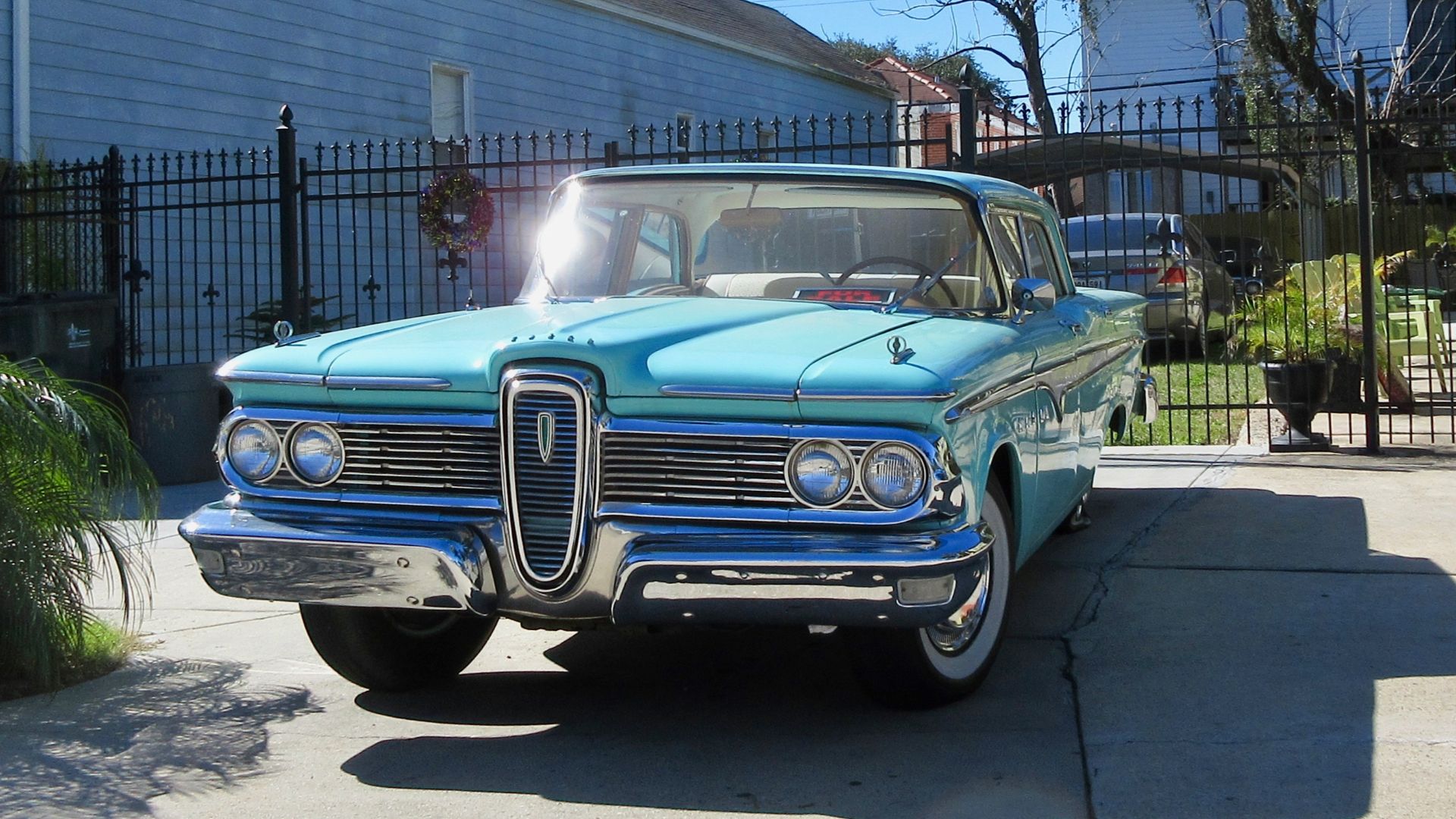 File:Edsel in Broadmoor, New Orleans, Jan 2017 - 2.jpg