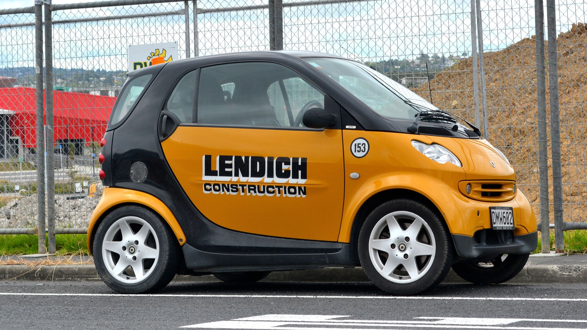 File:2006 Smart ForTwo Coupe (31431913183).jpg