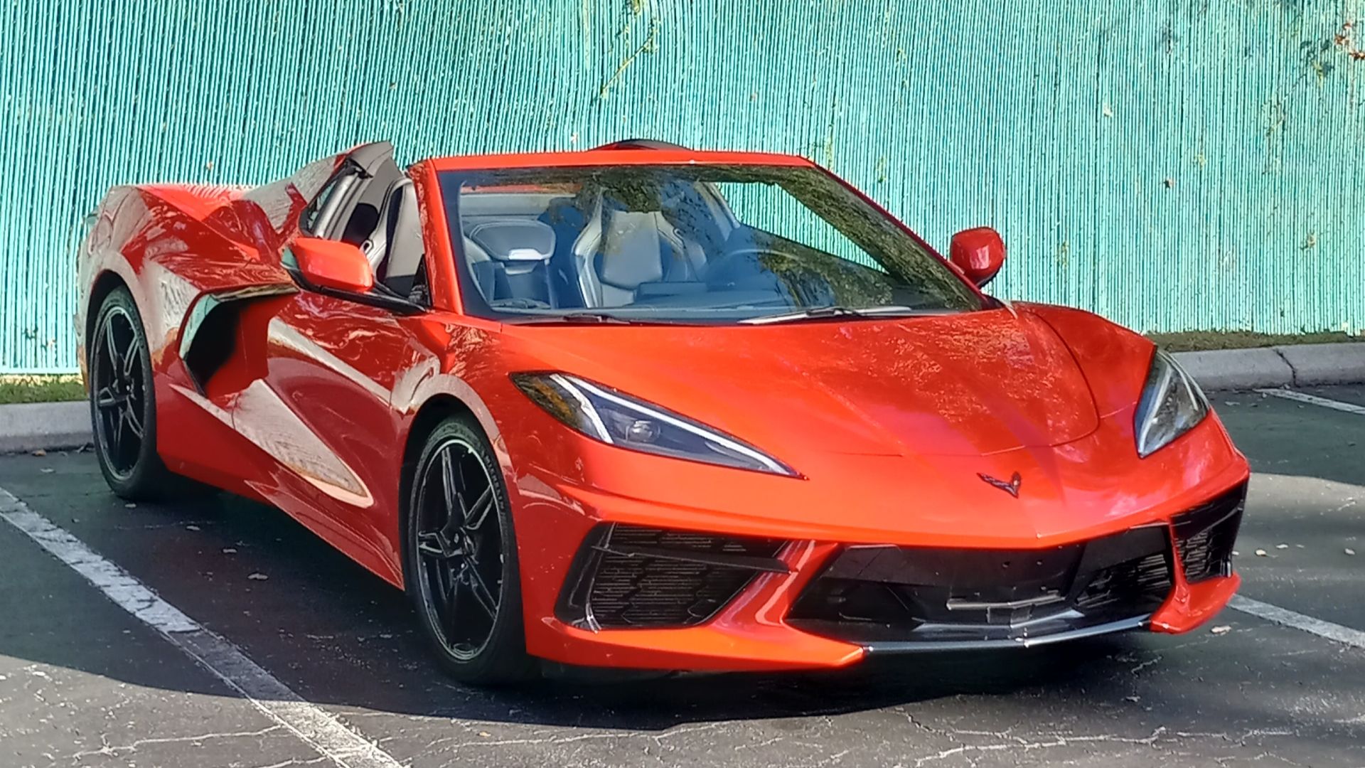 File:Chevrolet Corvette C8 Convertible - W001.jpg