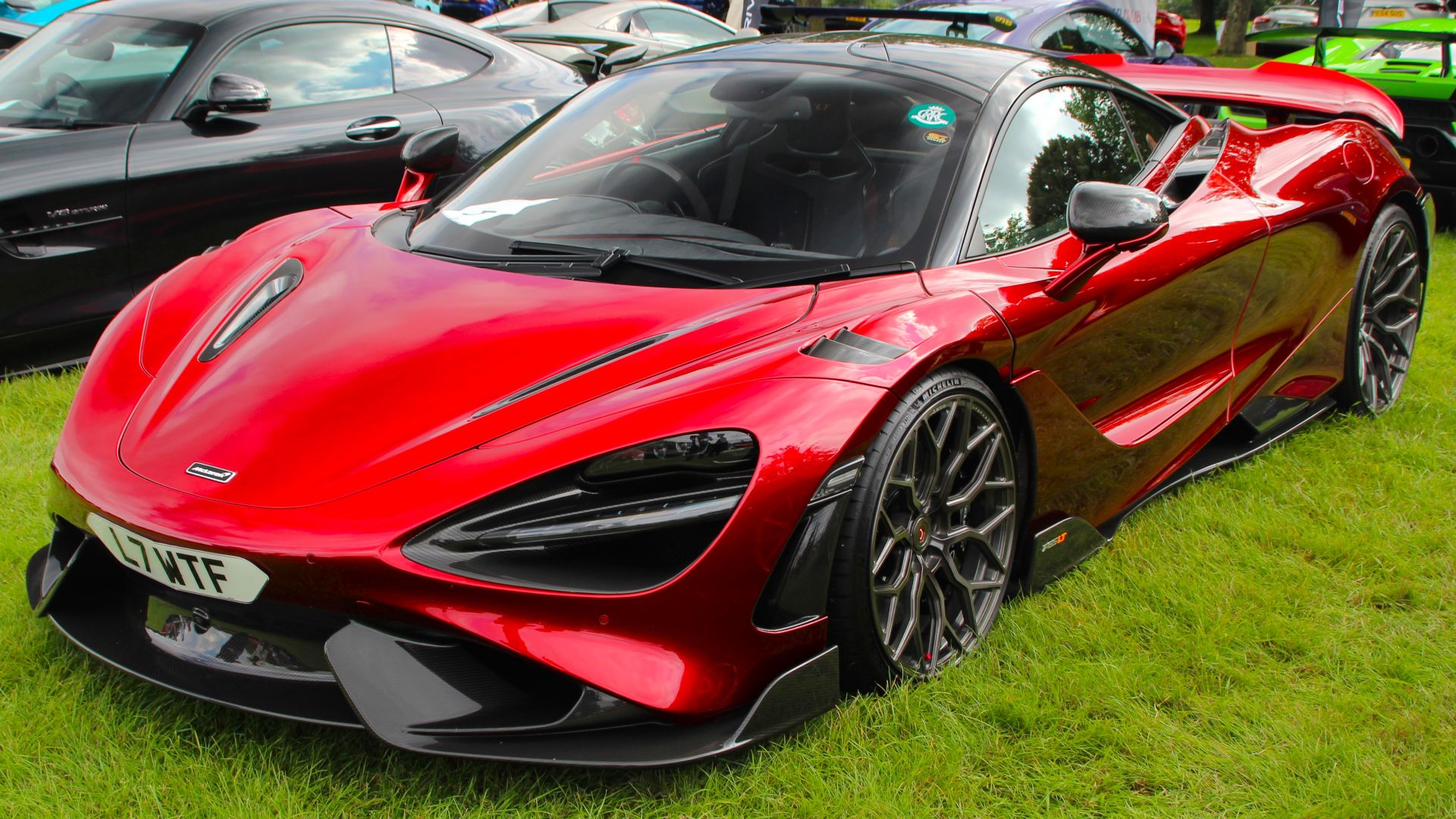 File:2021 McLaren 765LT Red.jpg