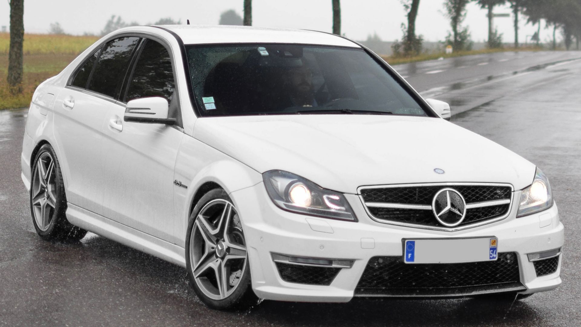 File:Mercedes-Benz C63 AMG 54.jpg