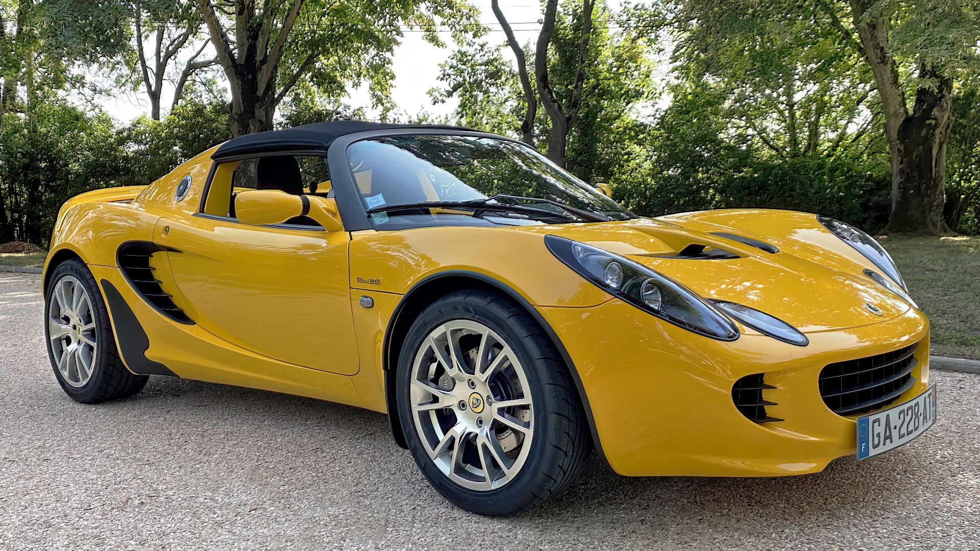 File:(Series 2) Lotus Elise (type 111) version SC (SuperCharged) 2009.jpg