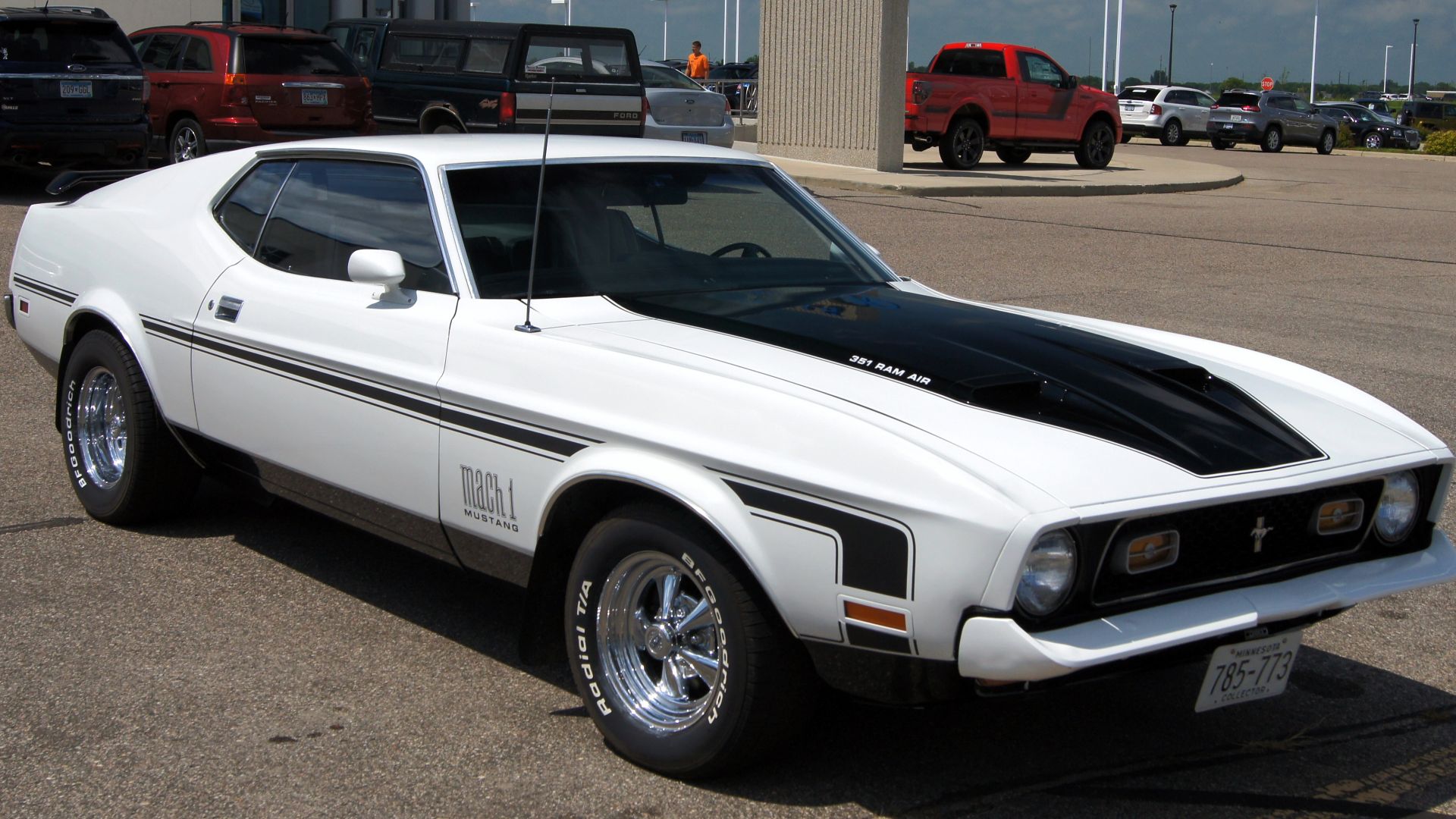 File:1971 Ford Mustang Mach 1 (14564760649).jpg