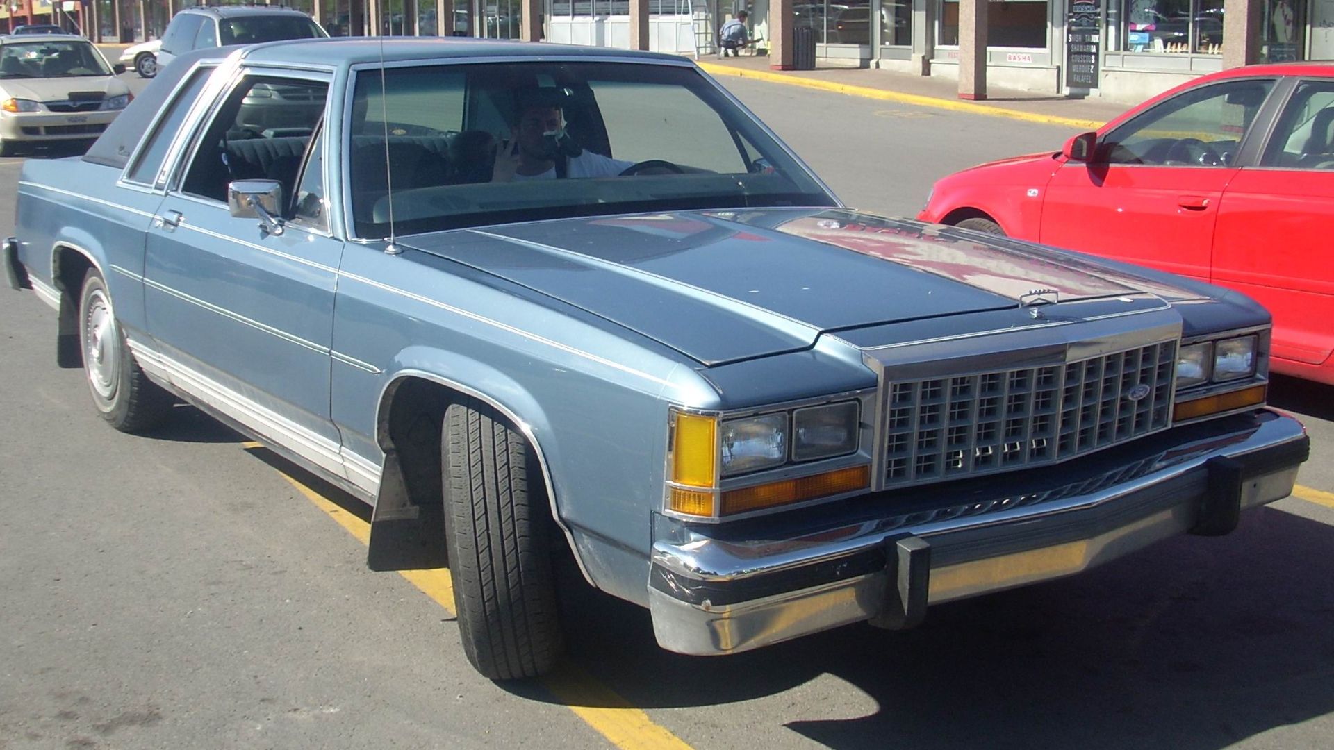 File:'87 Ford LTD Crown Victoria Coupe.JPG