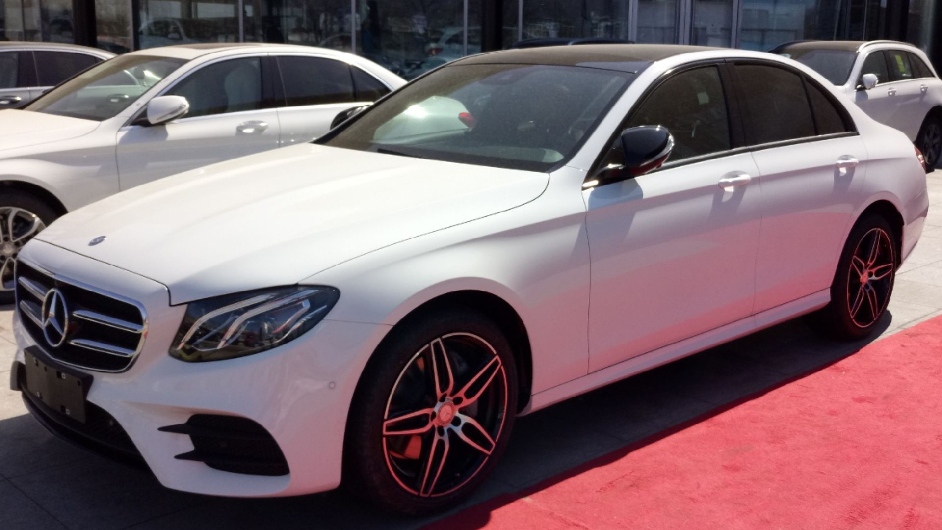 File:Mercedes-Benz E-Class W213 001 China 2017-03-26.jpg