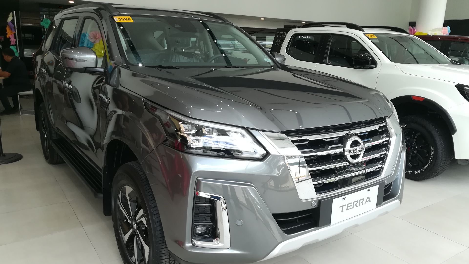 File:Nissan Terra 4x2 VE 2024 (2).jpg