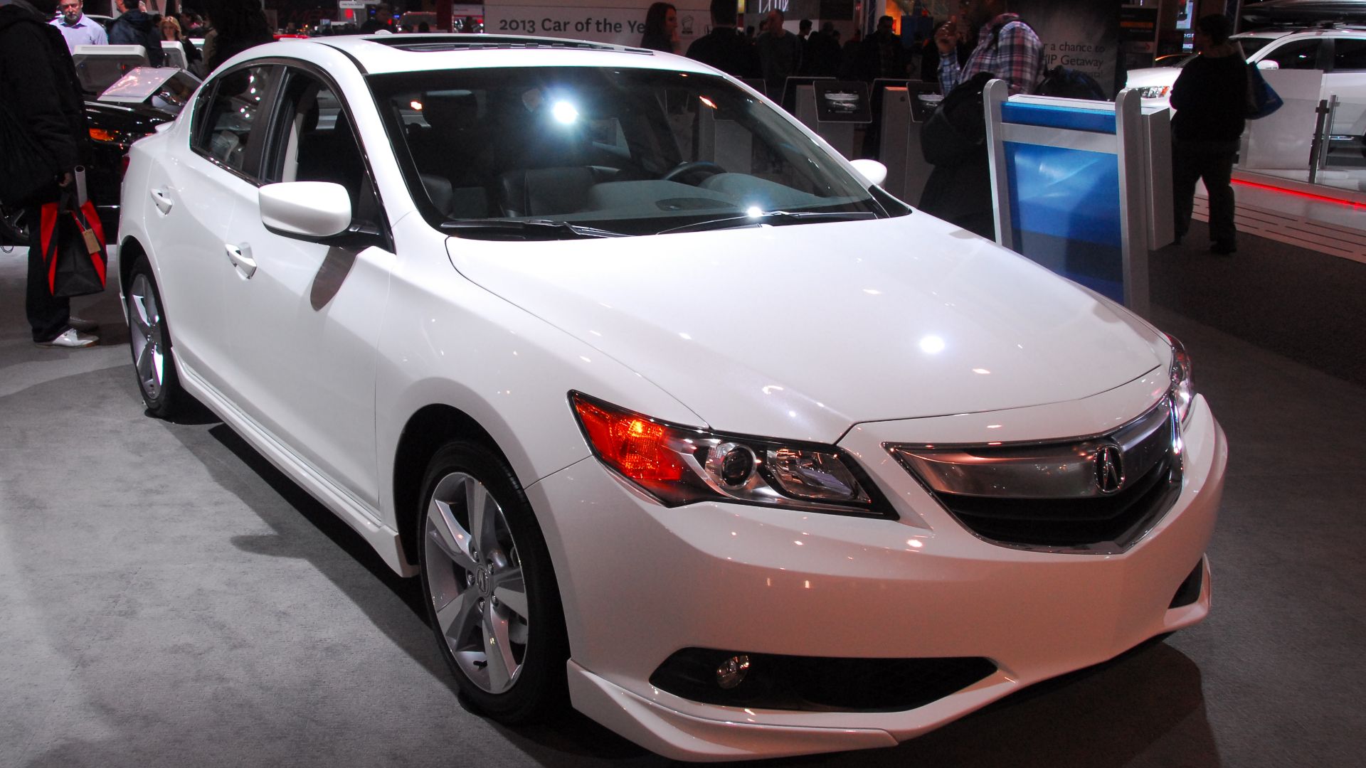 File:Acura ILX (8505323802).jpg