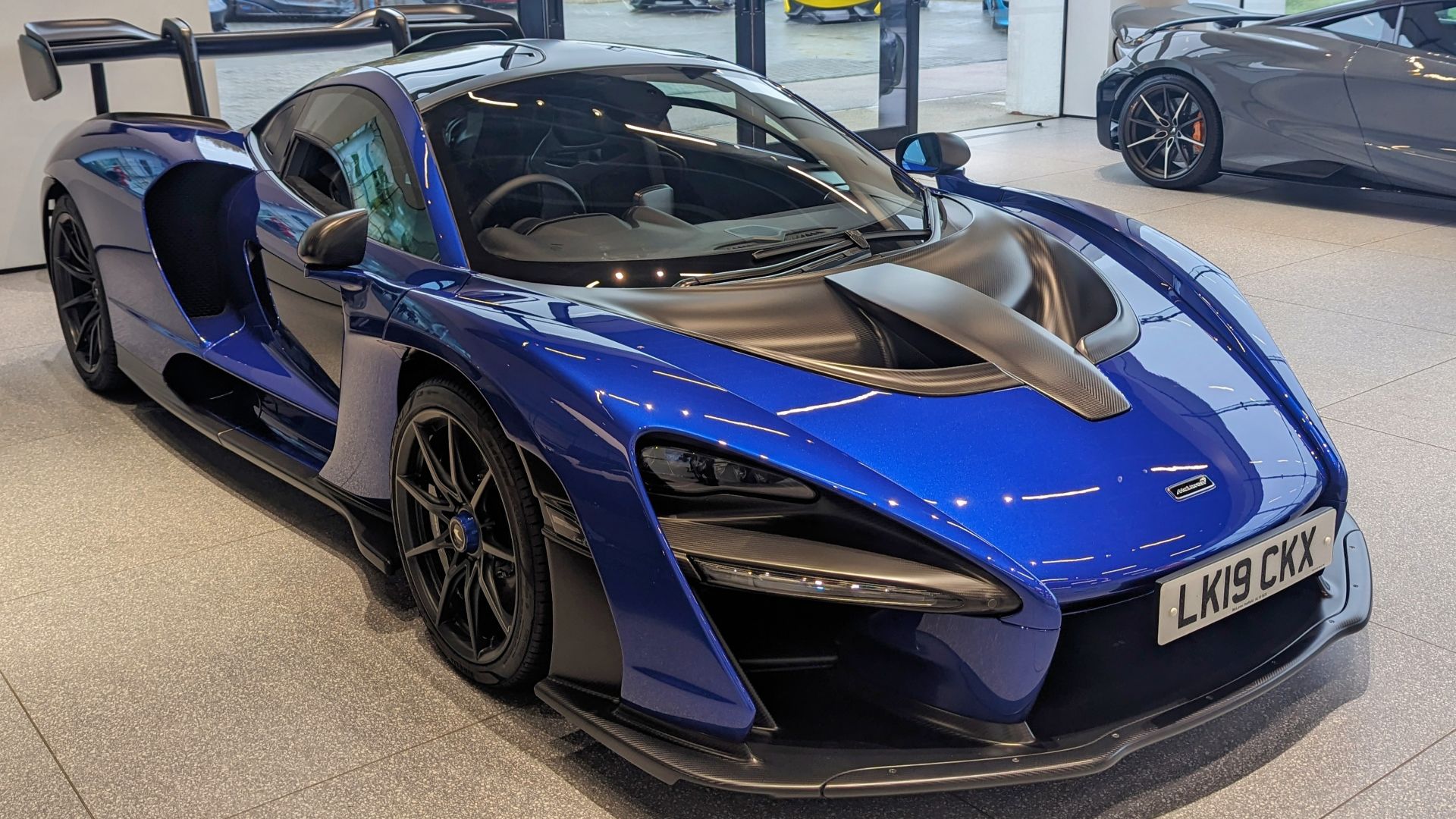 File:2019 McLaren Senna 6.jpg