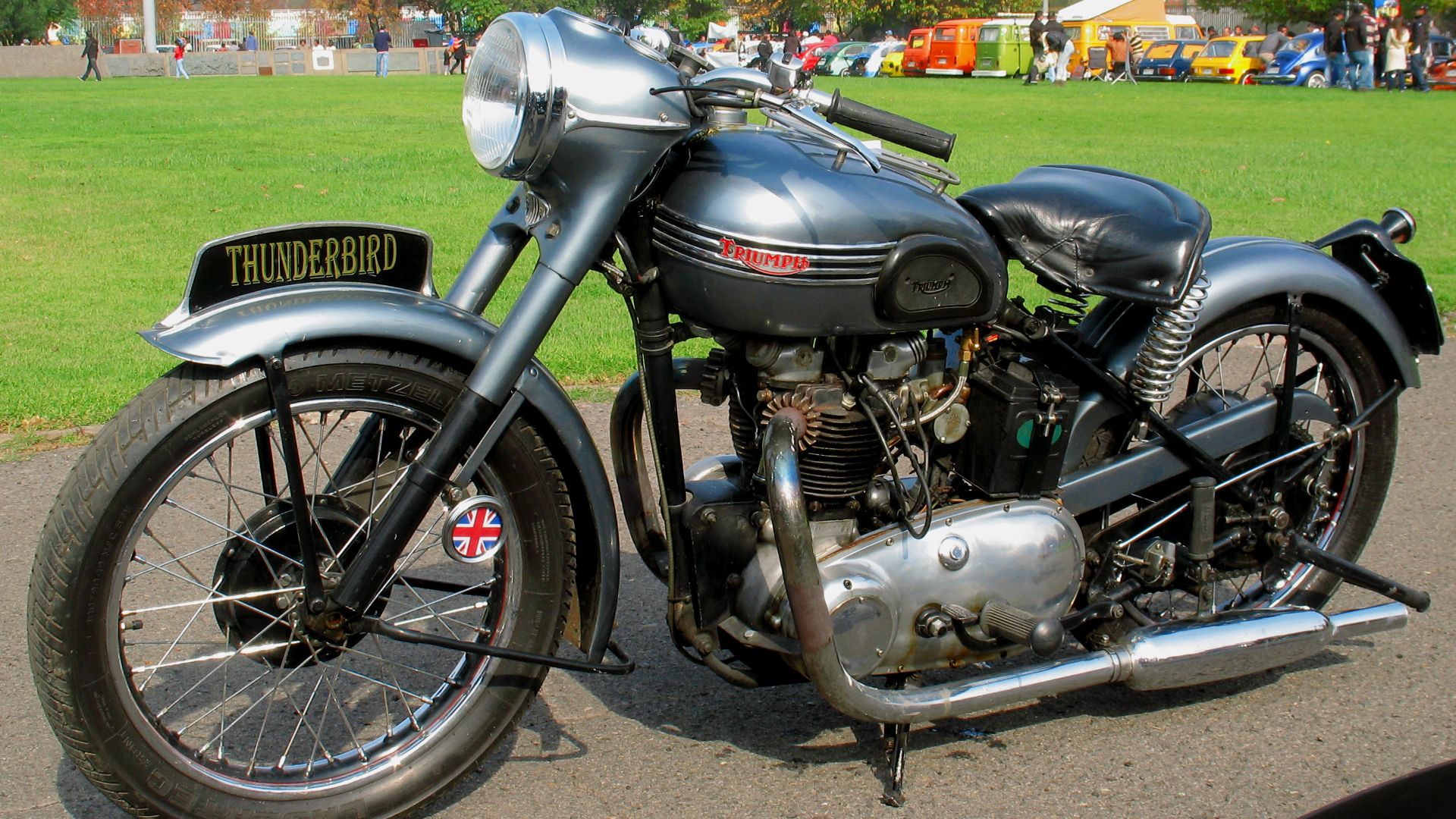 File:Triumph Thunderbird 650 1949 (14308652895).jpg