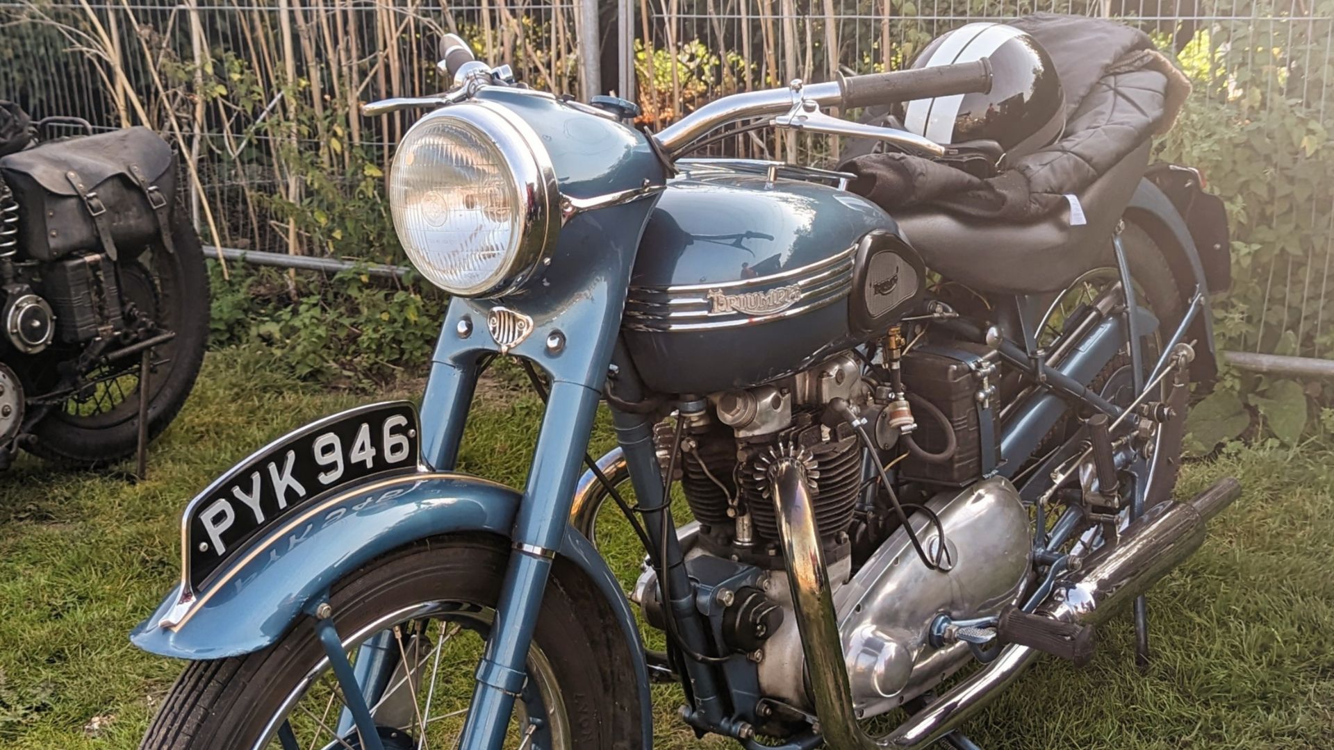 File:1955 Triumph Thunderbird 6T.jpg