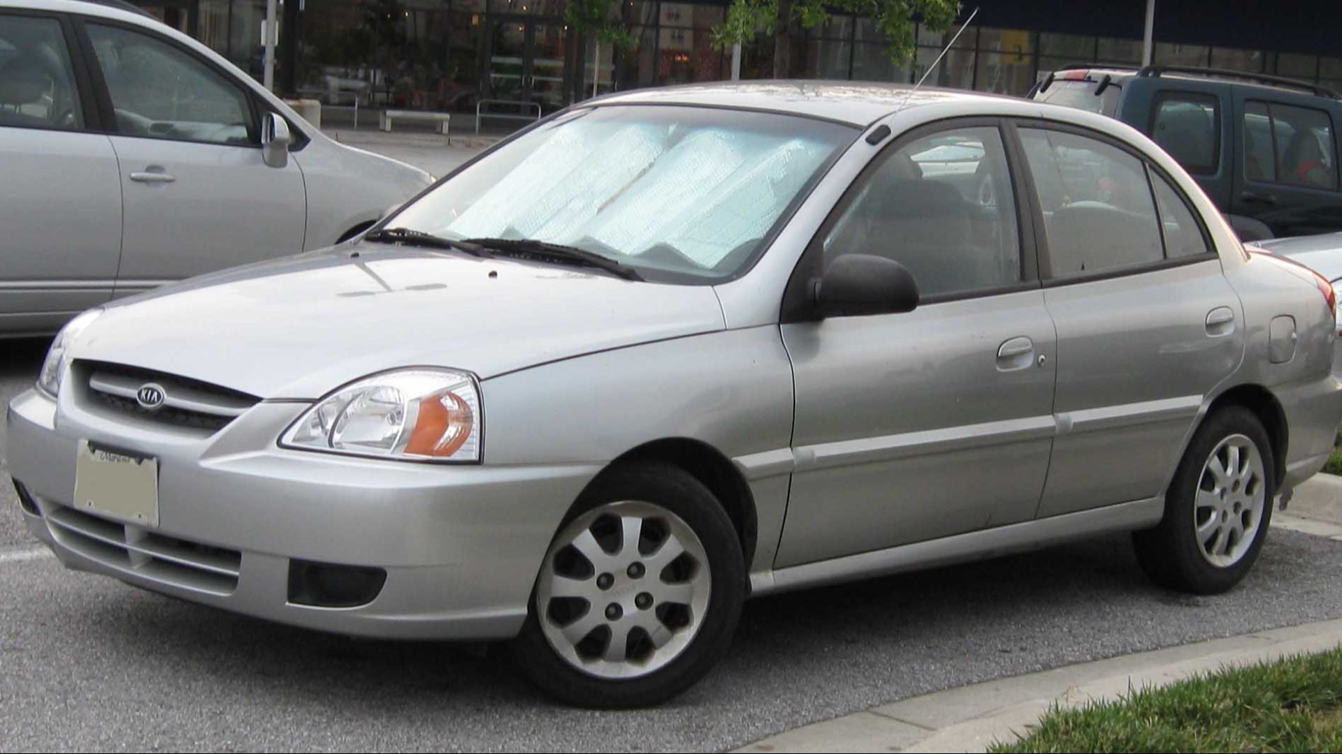 File:2003-2005 Kia Rio sedan.jpg