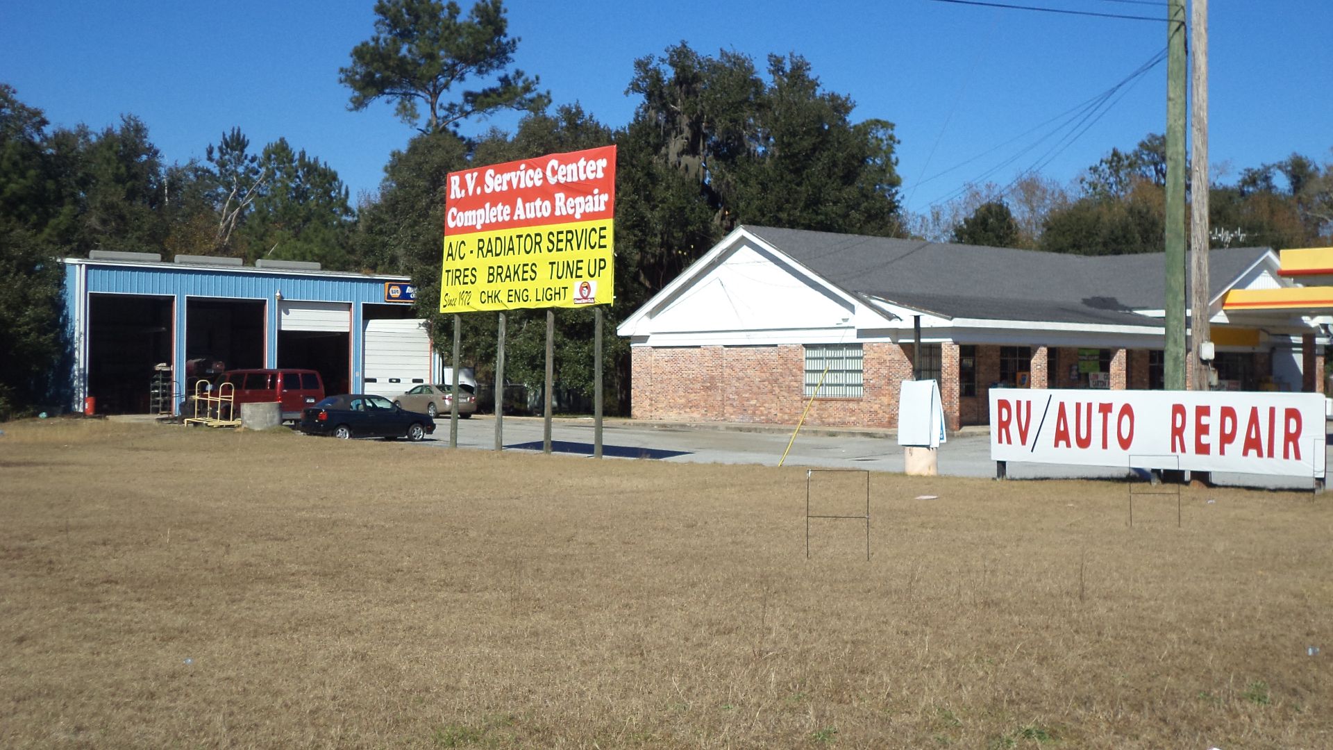 File:RV Service Center, Bellville Road.JPG