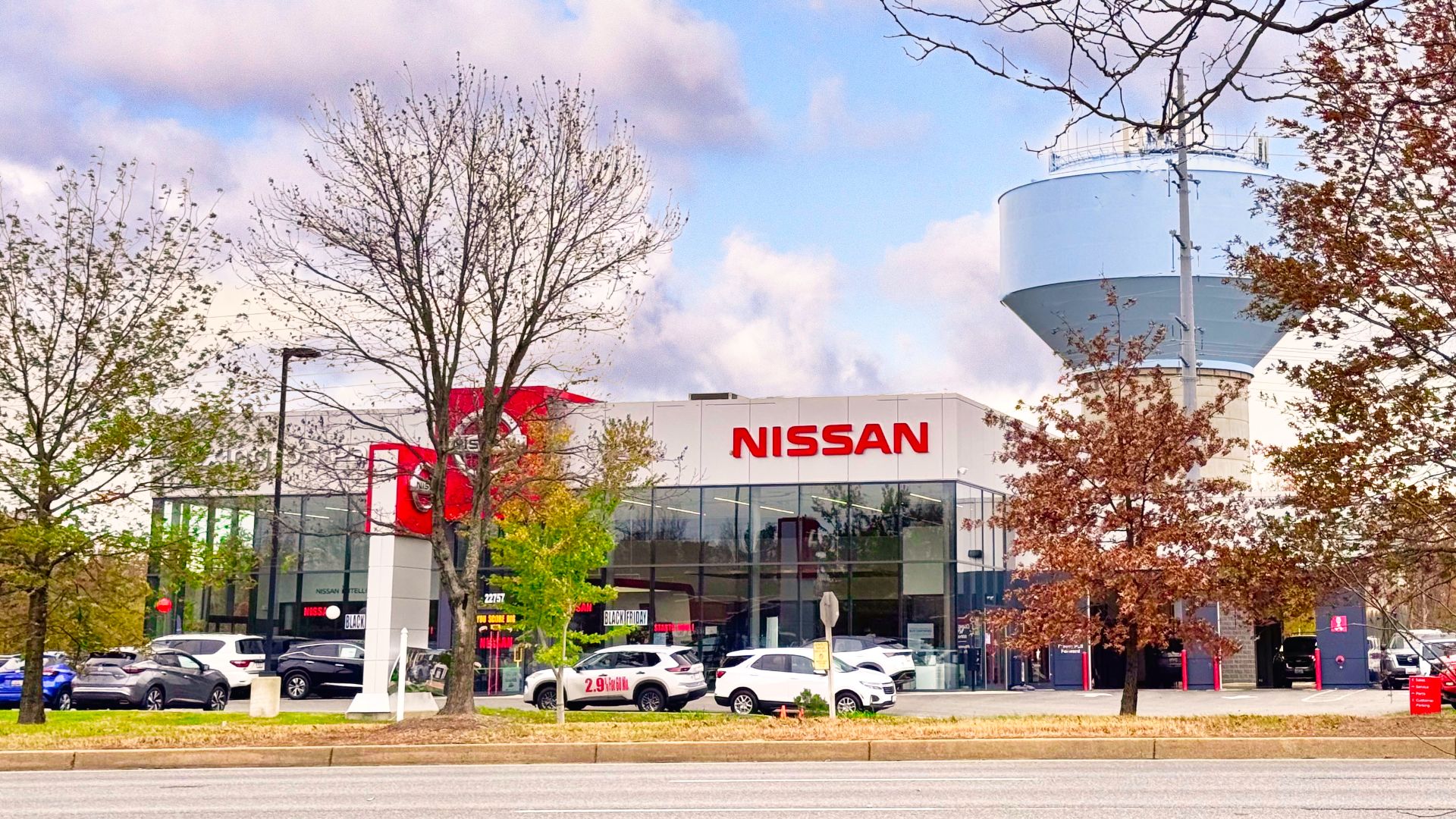 File:A Nissan car dealership in California, Maryland 02.jpg