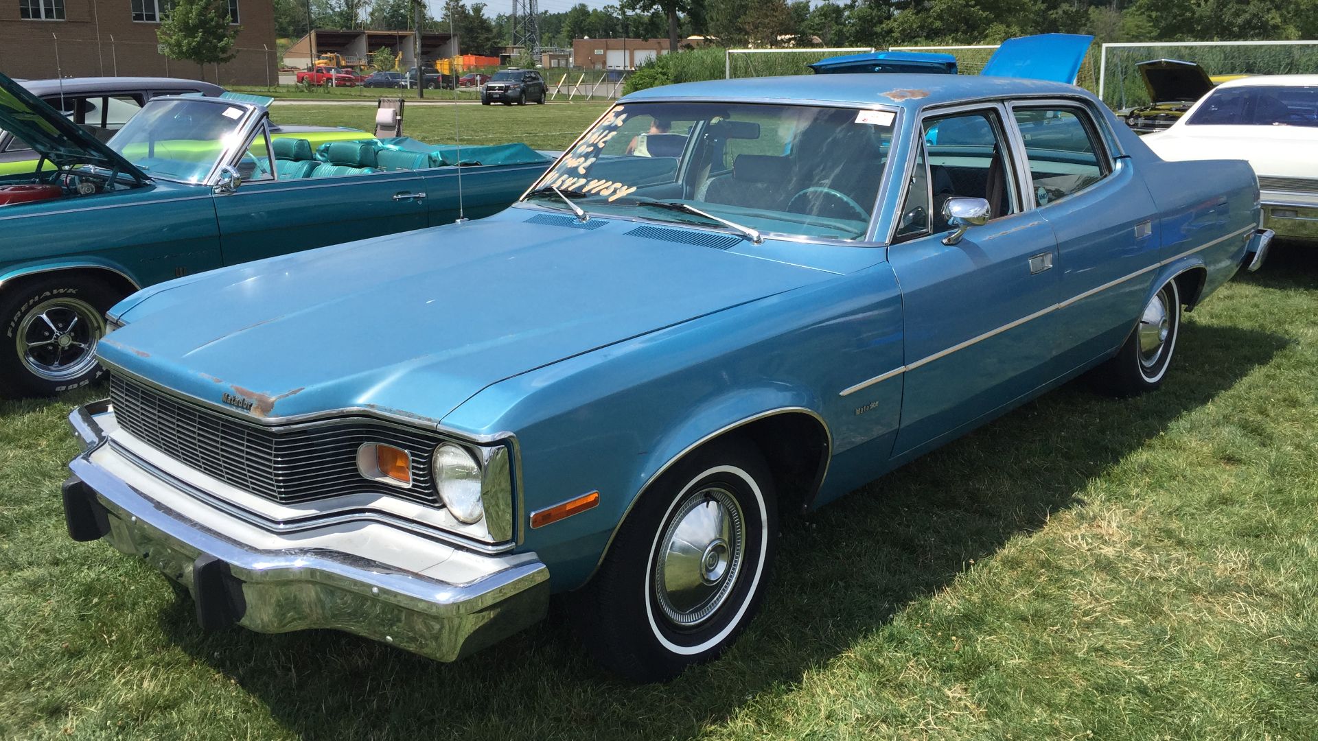 File:1975 AMC Matador sedan blue base model at 2015 AMO show 1of6.jpg