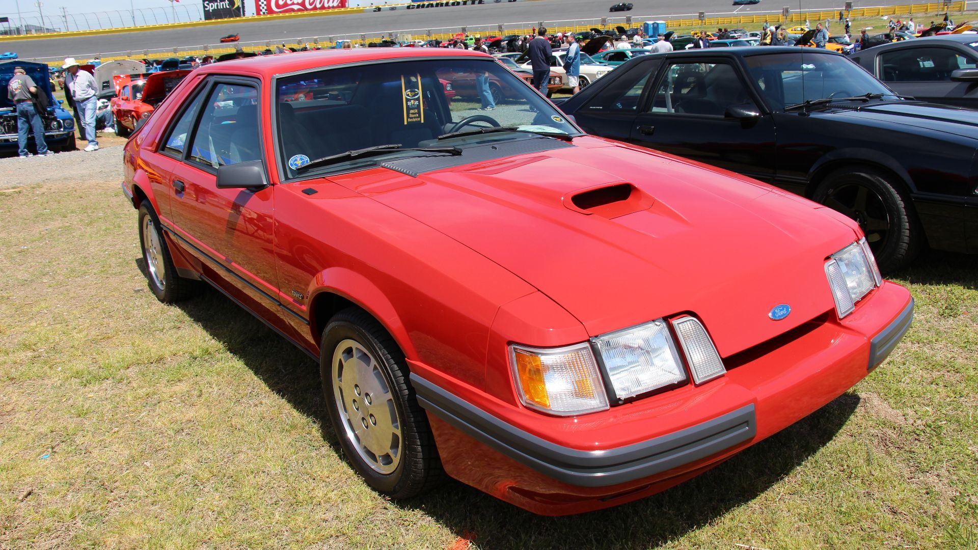 File:1986 Ford Mustang SVO Hatchback (14380793466).jpg