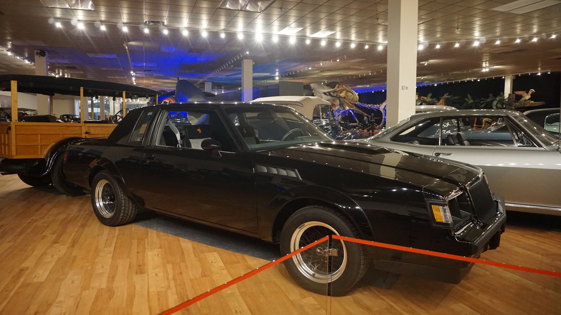 File:Sloan Museum at Courtland Center December 2018 30 (1987 Buick GNX).jpg