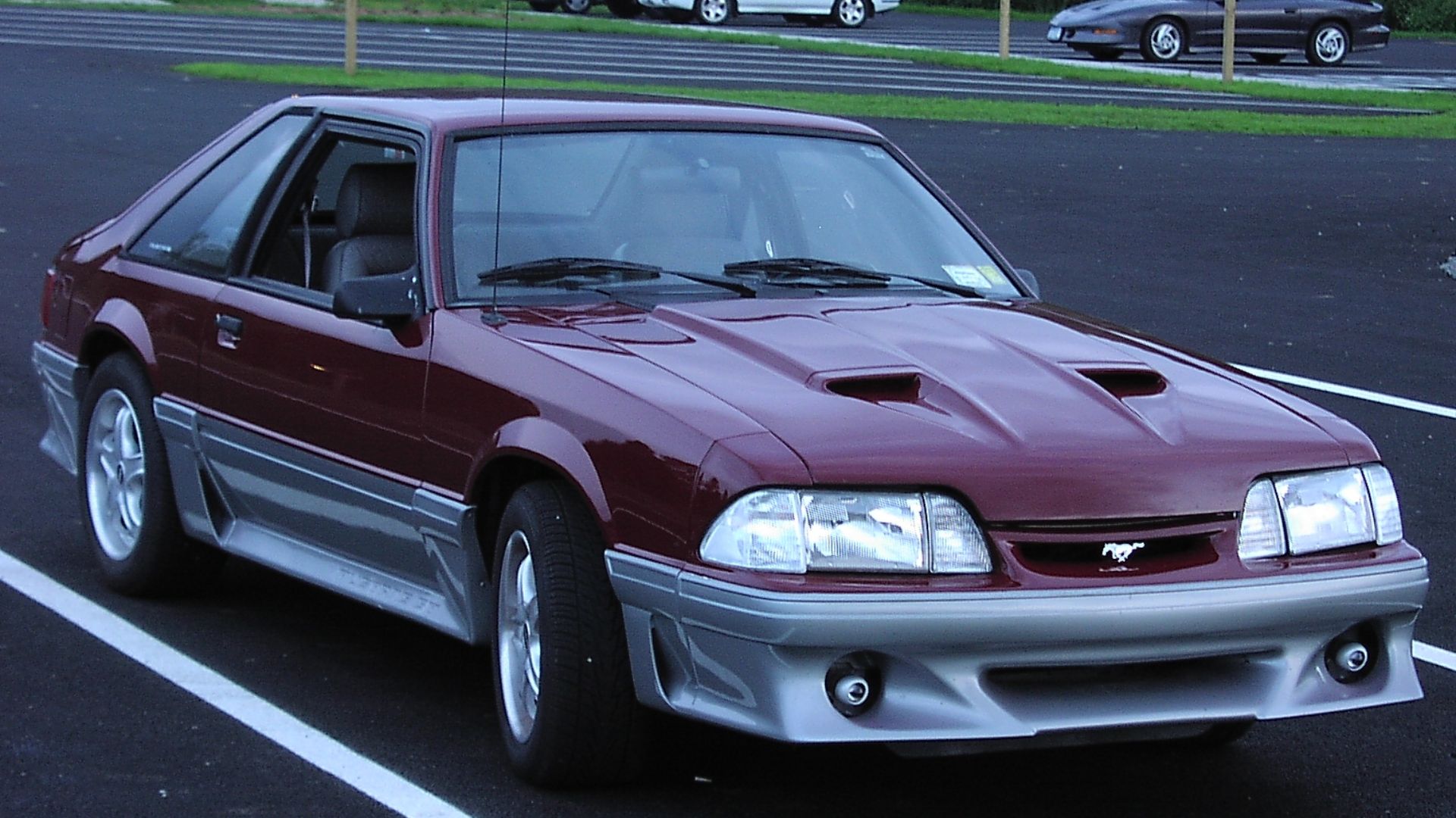 File:1987 Mustang GT.jpg