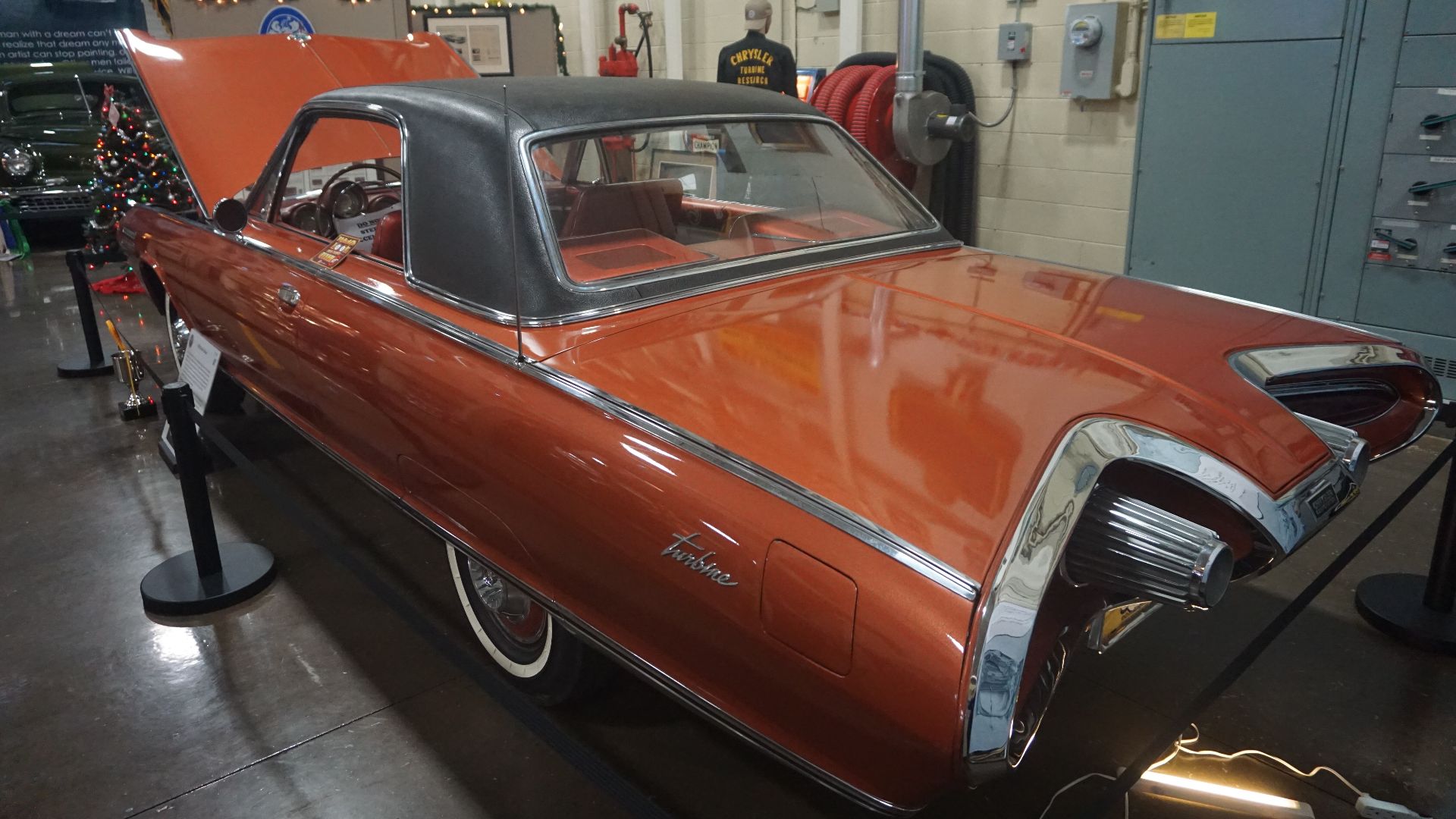 File:Stahls Automotive Collection December 2021 151 (1963 Chrysler Turbine).jpg
