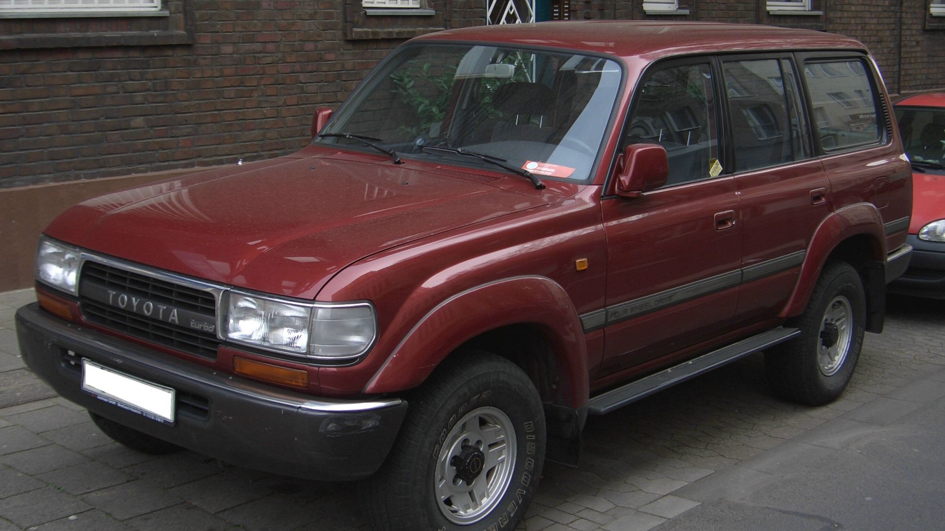 File:Toyota Land Cruiser VX 80 series 1990-1997 frontleft 2008-04-11 U.jpg