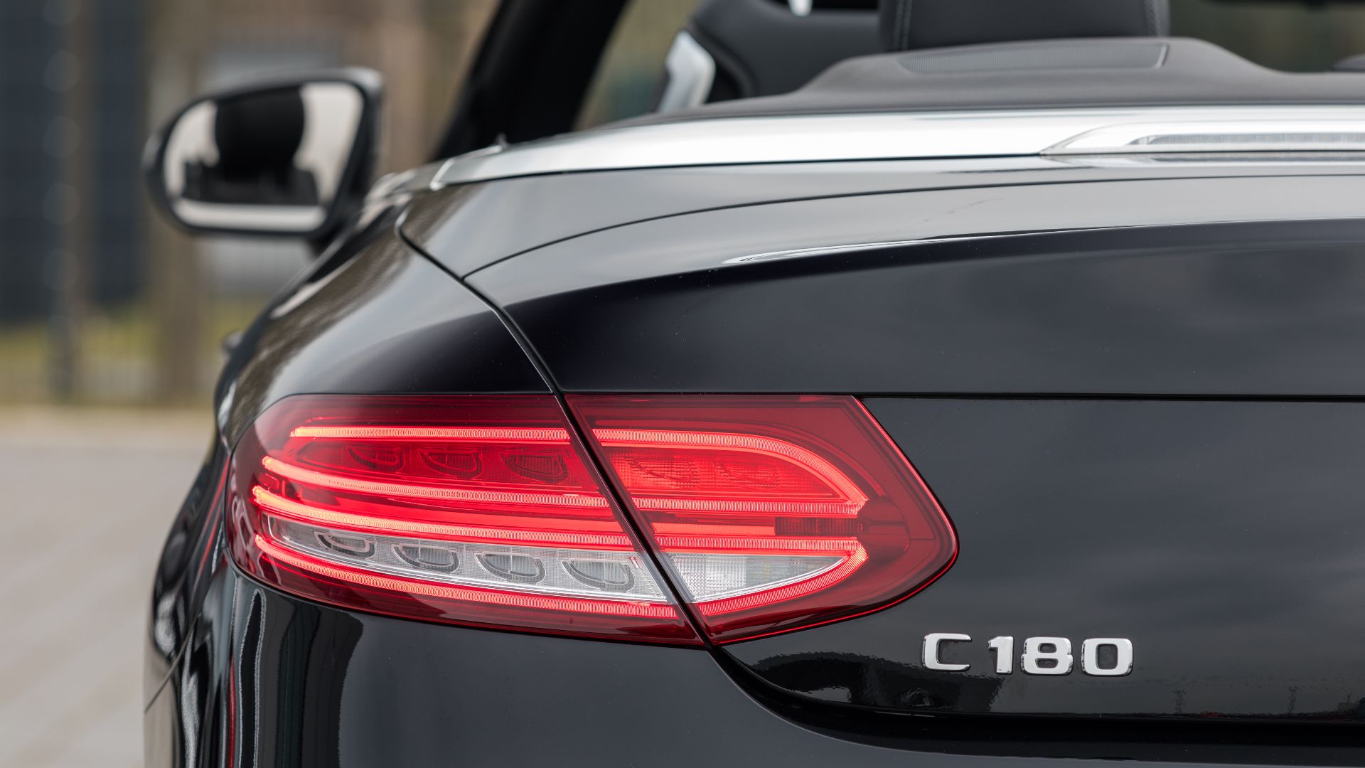 File:Münster, Beresa, Mercedes-Benz C-Klasse Cabrio -- 2018 -- 1757.jpg