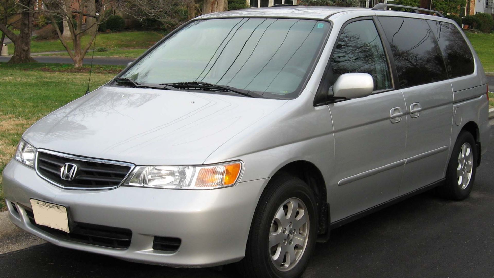 File:2002-2004 Honda Odyssey.jpg
