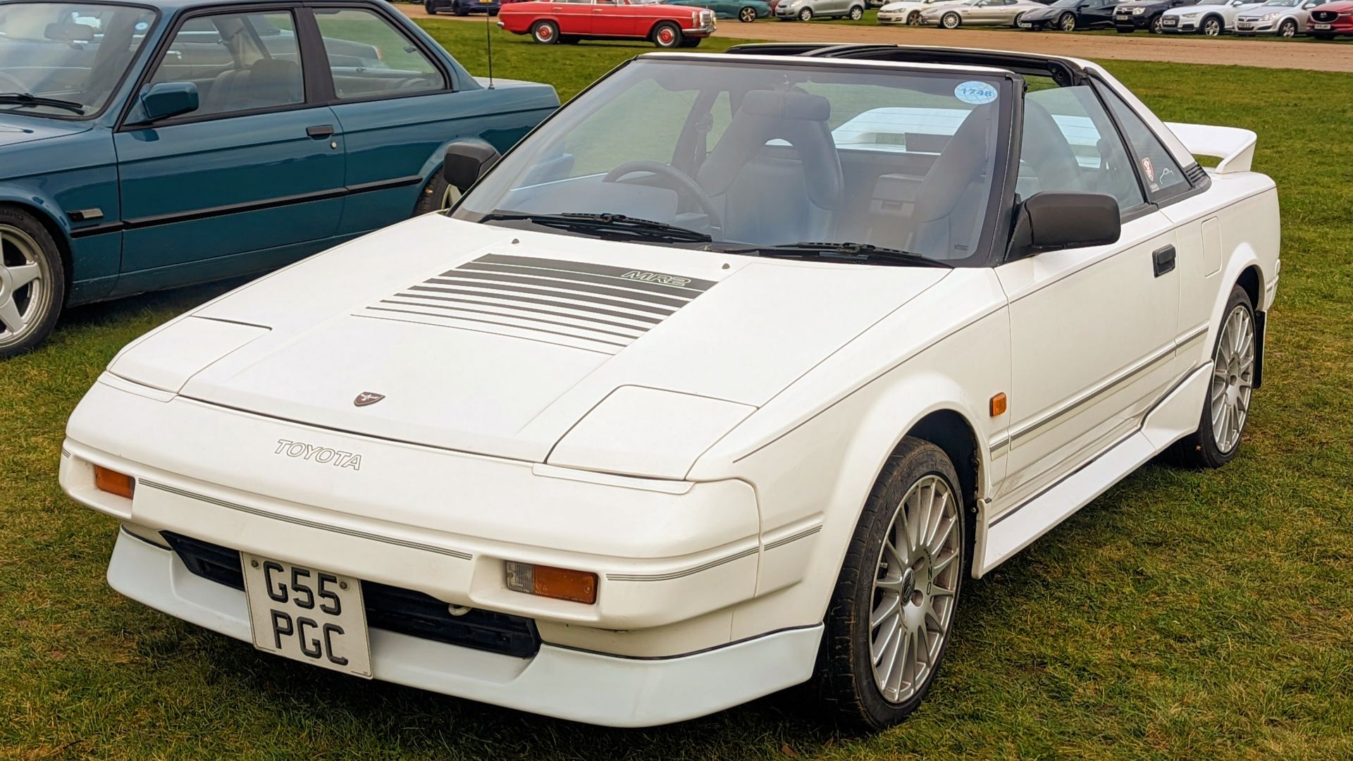 File:1990 Toyota MR2.jpg