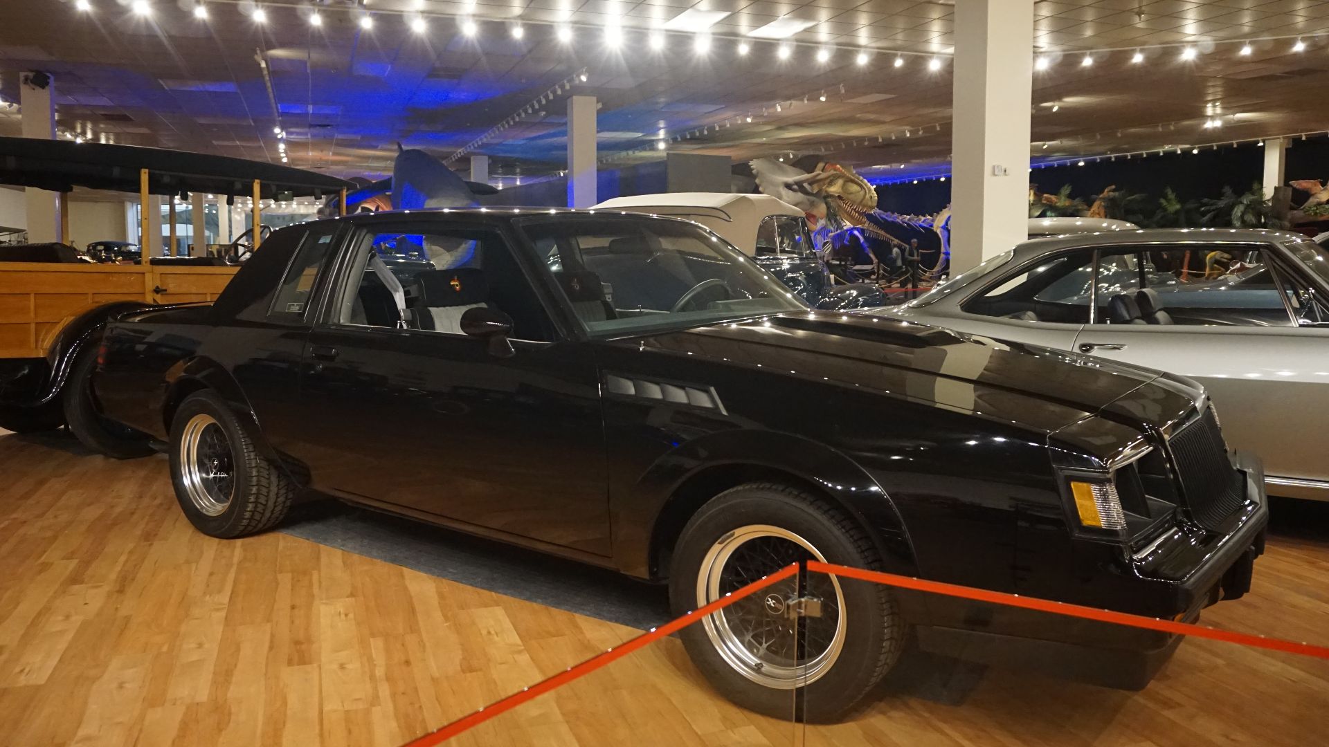 File:Sloan Museum at Courtland Center December 2018 30 (1987 Buick GNX).jpg