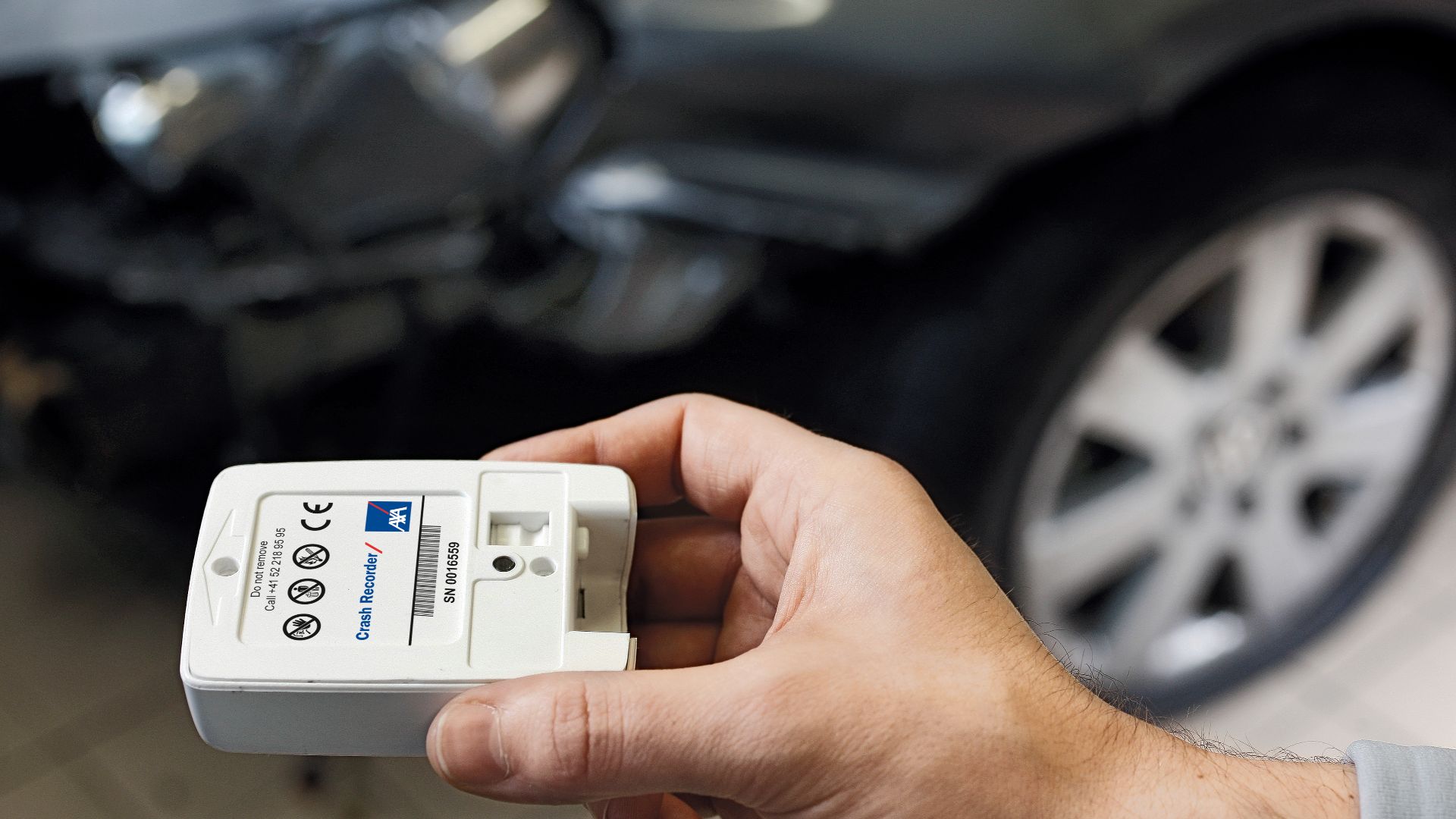 File:Crash Recorder vor Auto.jpg