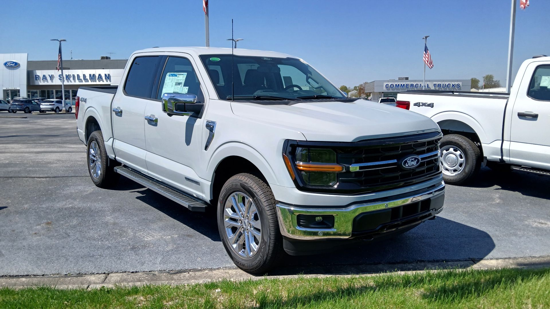 File:2024 Ford F-150 XLT front view.jpg