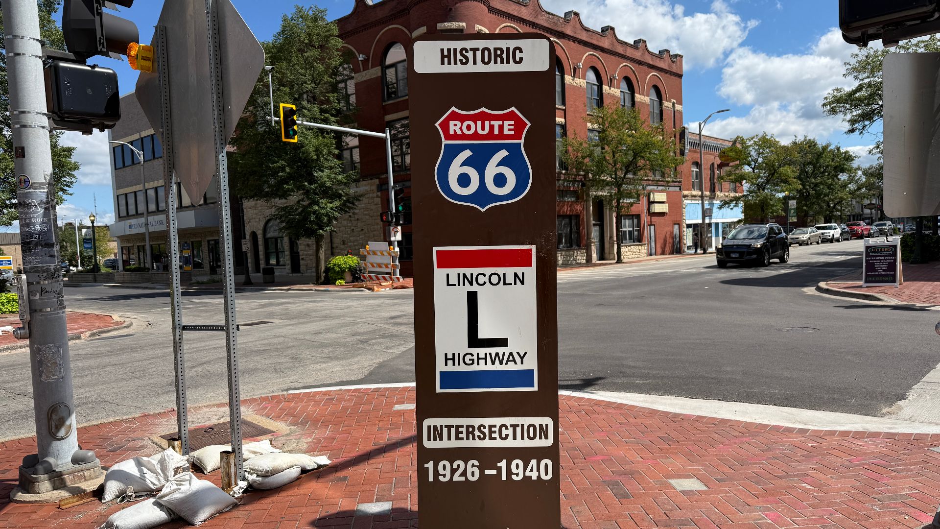 File:Intersection of US 66 and Lincoln Highway in Joliet IL.jpeg