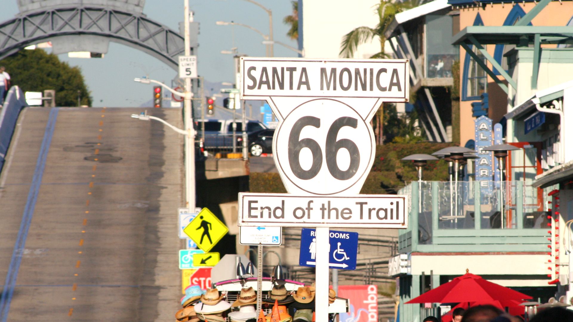 File:End of route 66 in santa monica.jpg