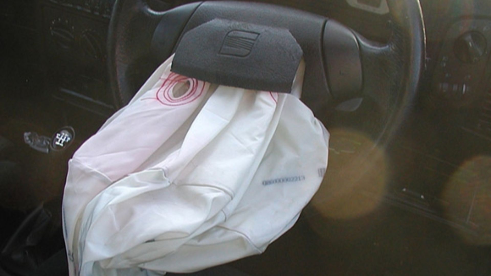 File:Airbag SEAT Ibiza.jpg