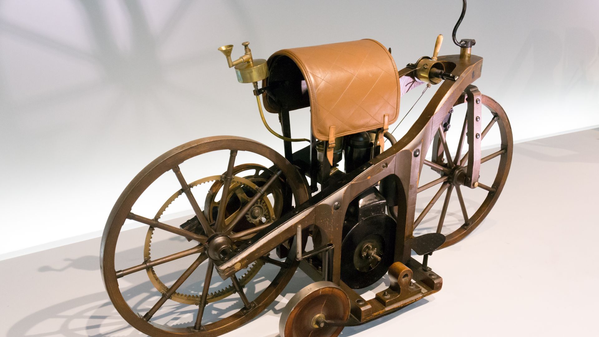 File:Daimler Reitwagen rear-right Mercedes-Benz Museum.jpg