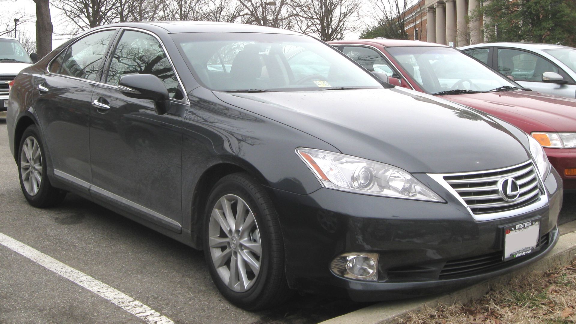 File:2010 Lexus ES350 -- 02-22-2010.jpg