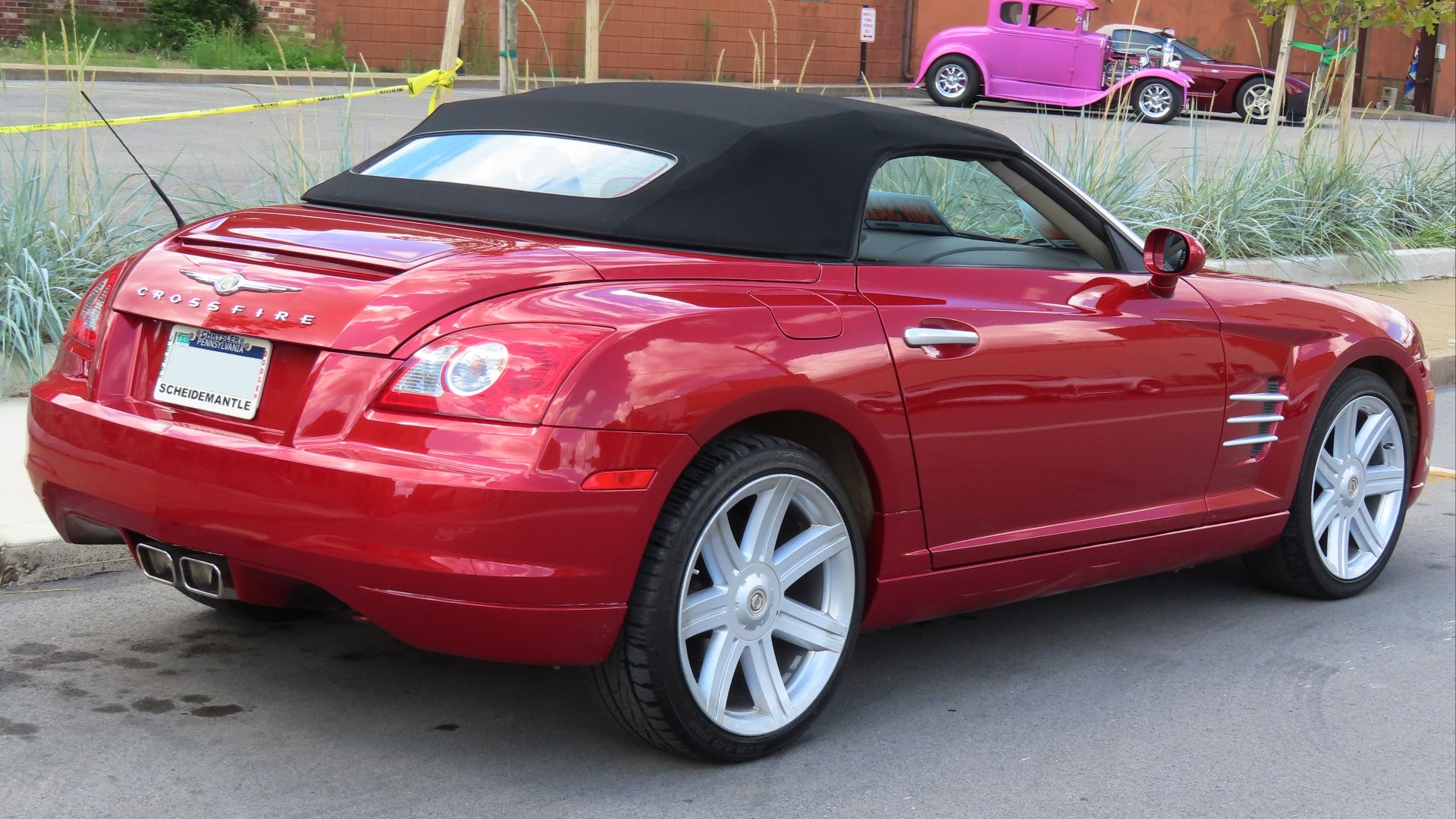 File:2005 Chrysler Crossfire Limited Roadster, rear right, 08-27-2023.jpg