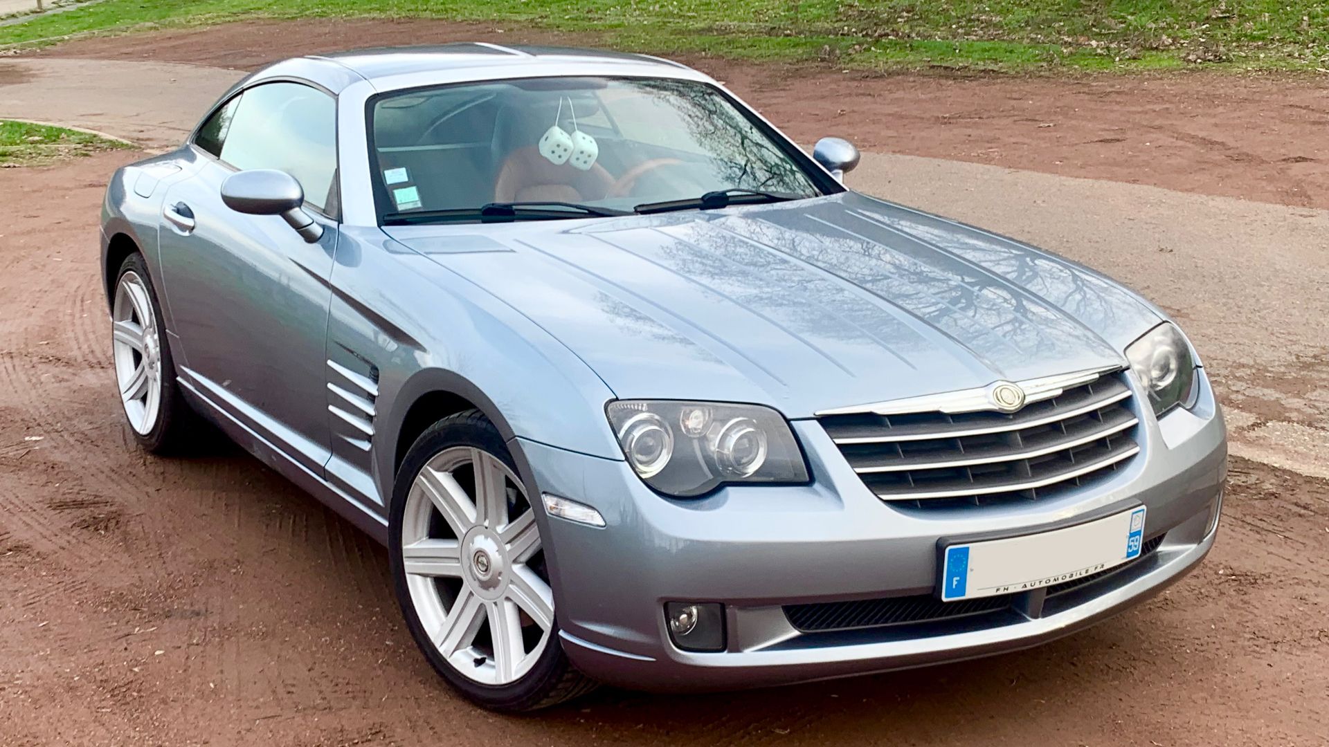 File:French Chrysler Crossfire.jpg