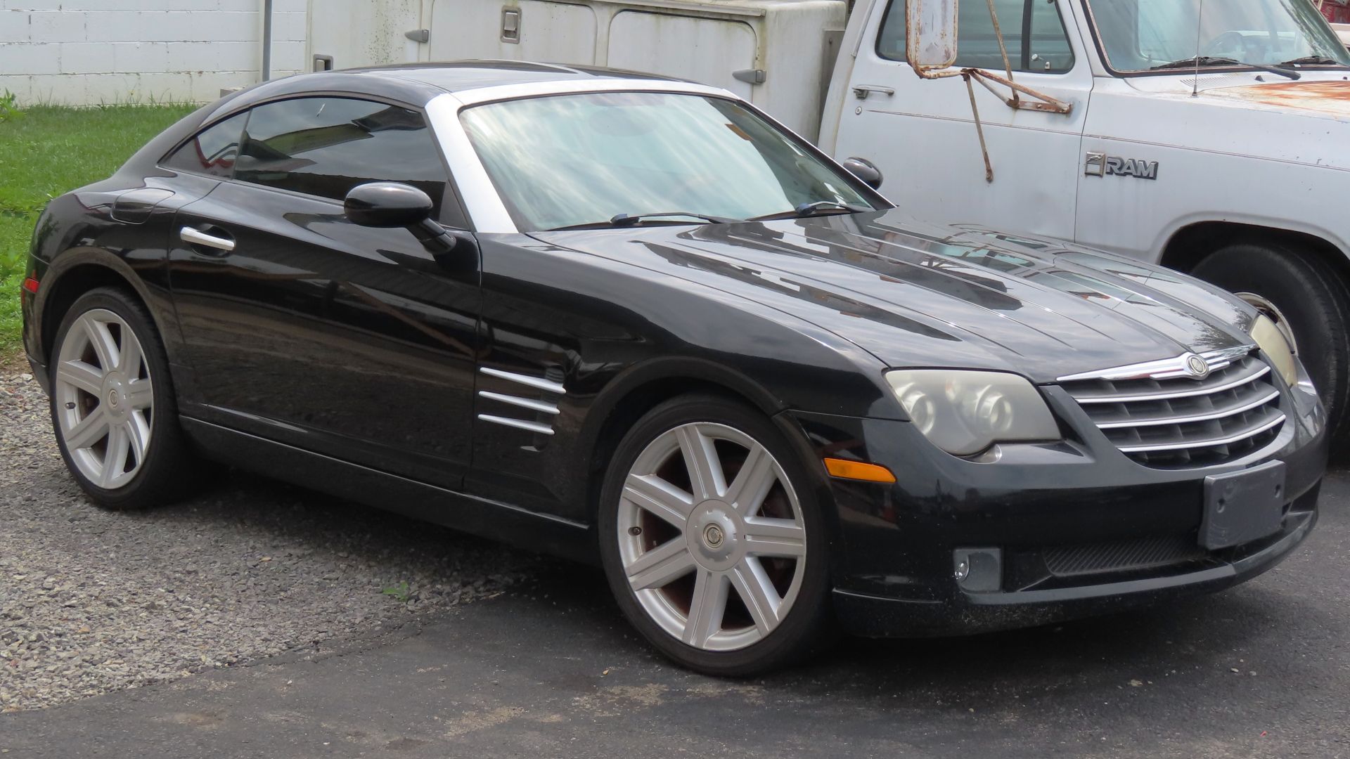 File:2004 Chrysler Crossfire coupe, front right, 08-06-2023.jpg