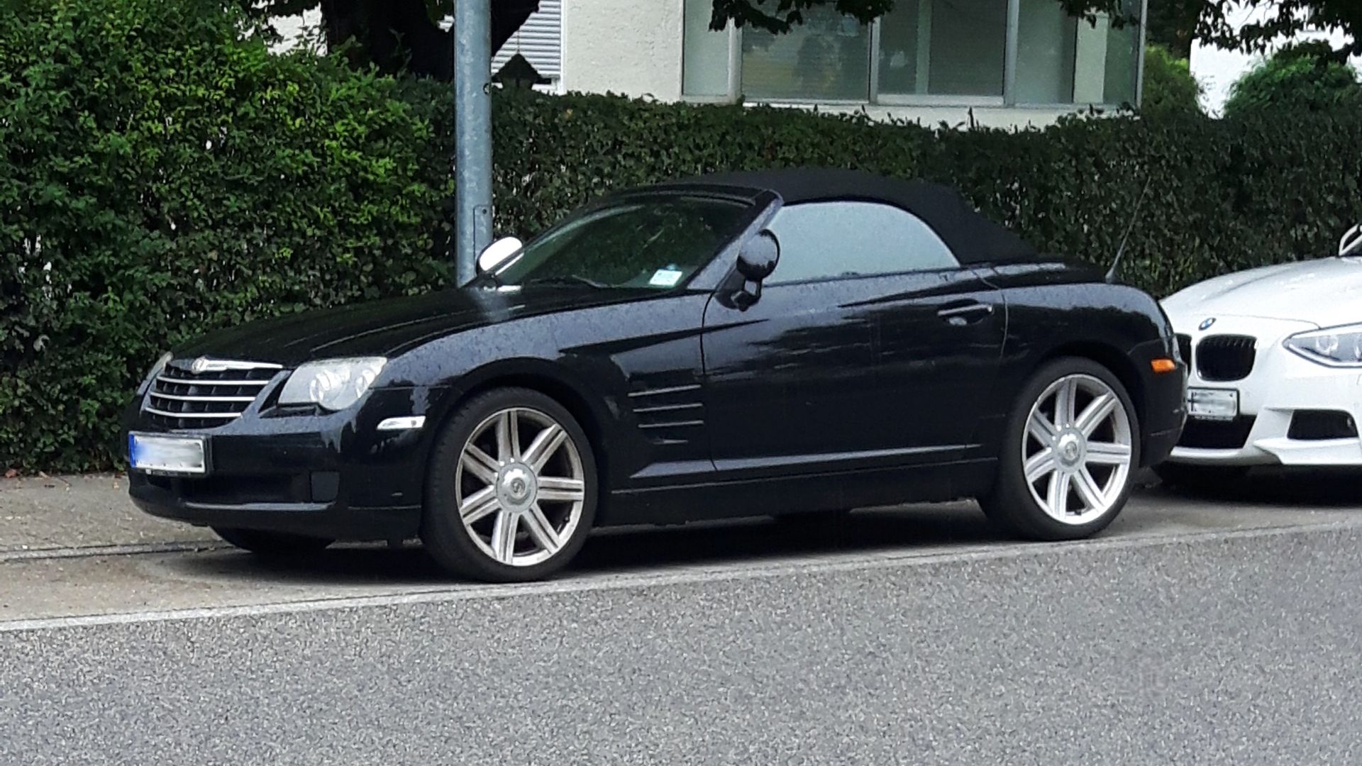 File:Chrysler Crossfire 154114.jpg